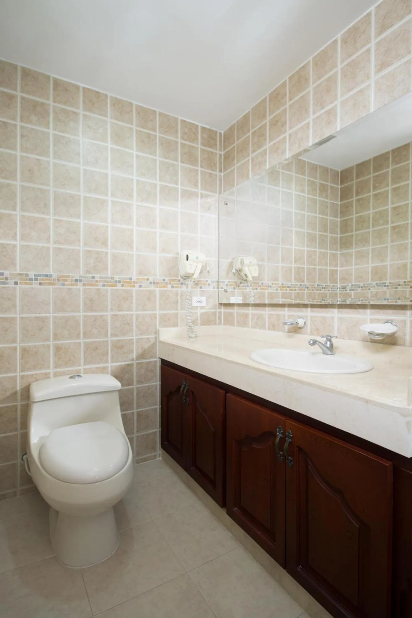 Bathroom in Hotel Luxor Pereira