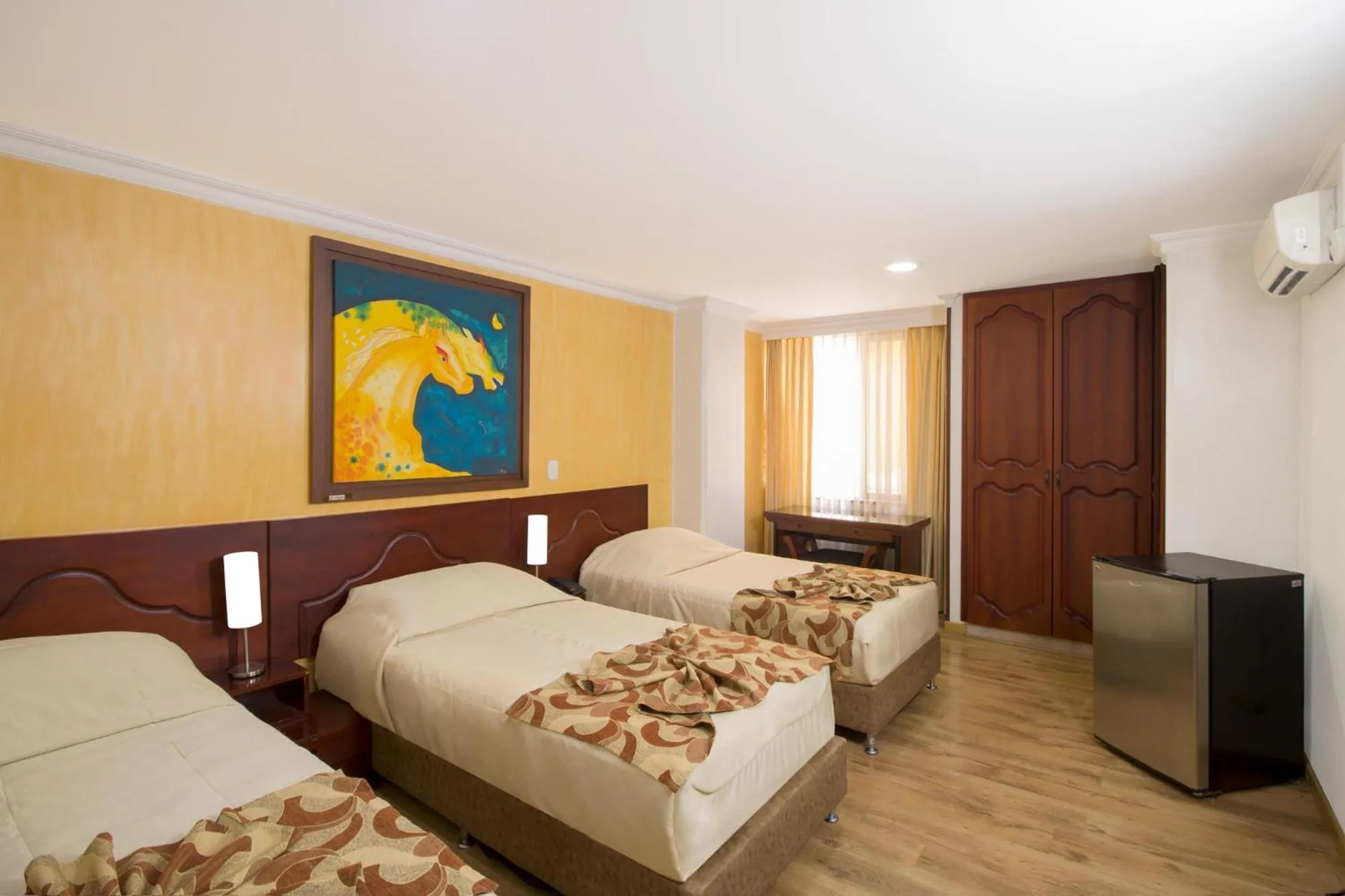 Bed in Hotel Luxor Pereira