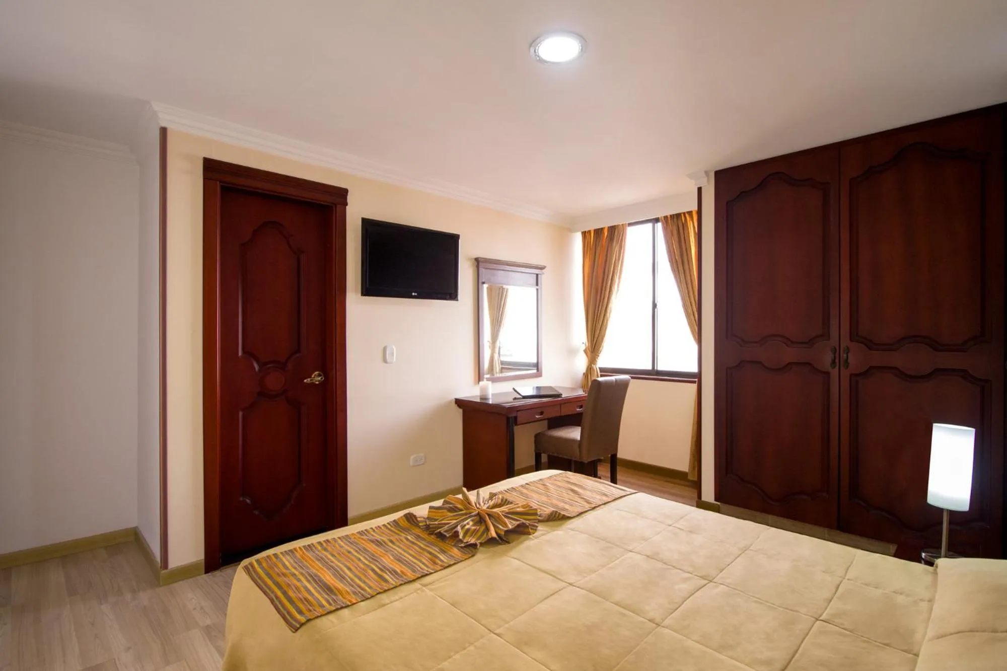 Bed in Hotel Luxor Pereira