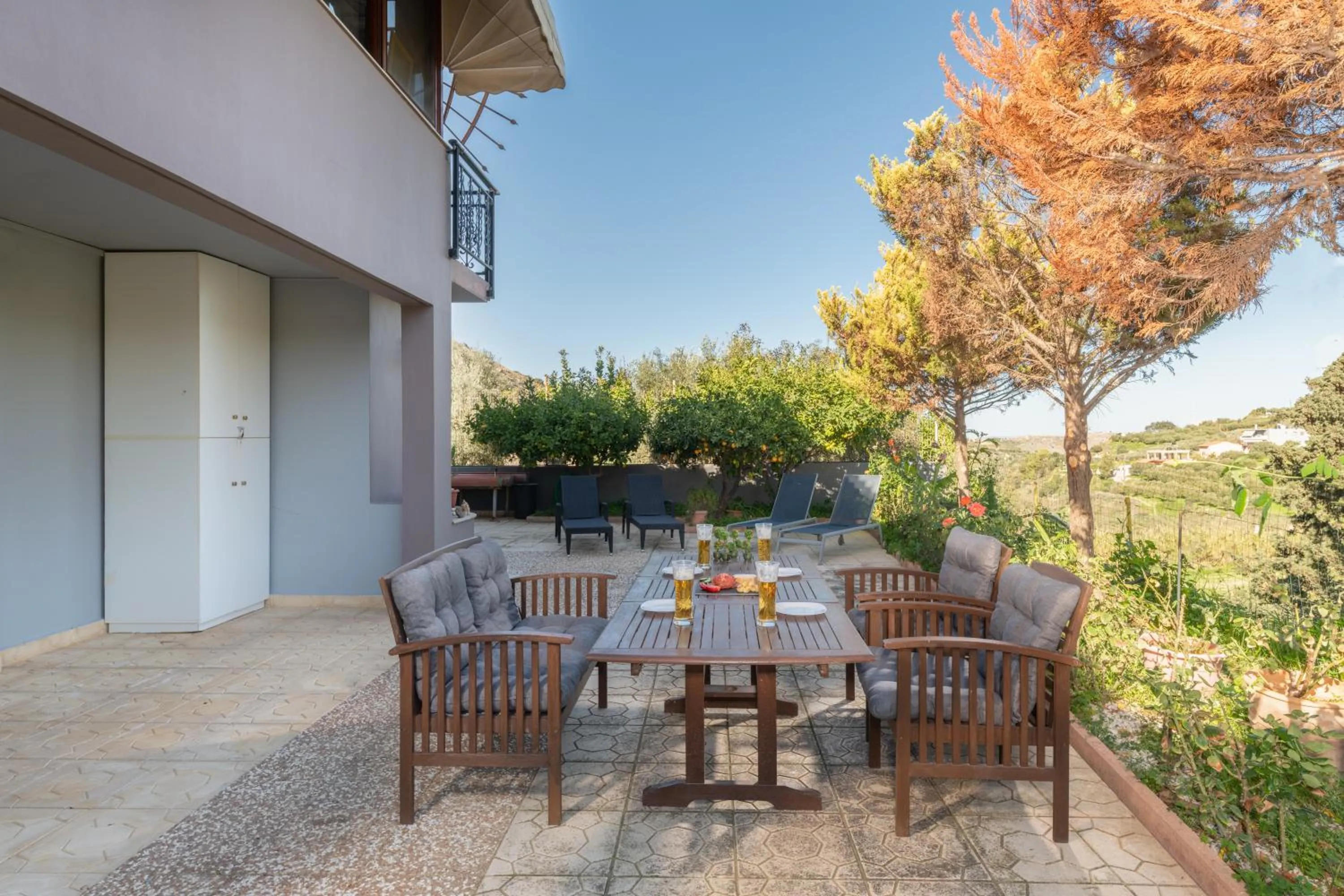 Garden in Aelia Home