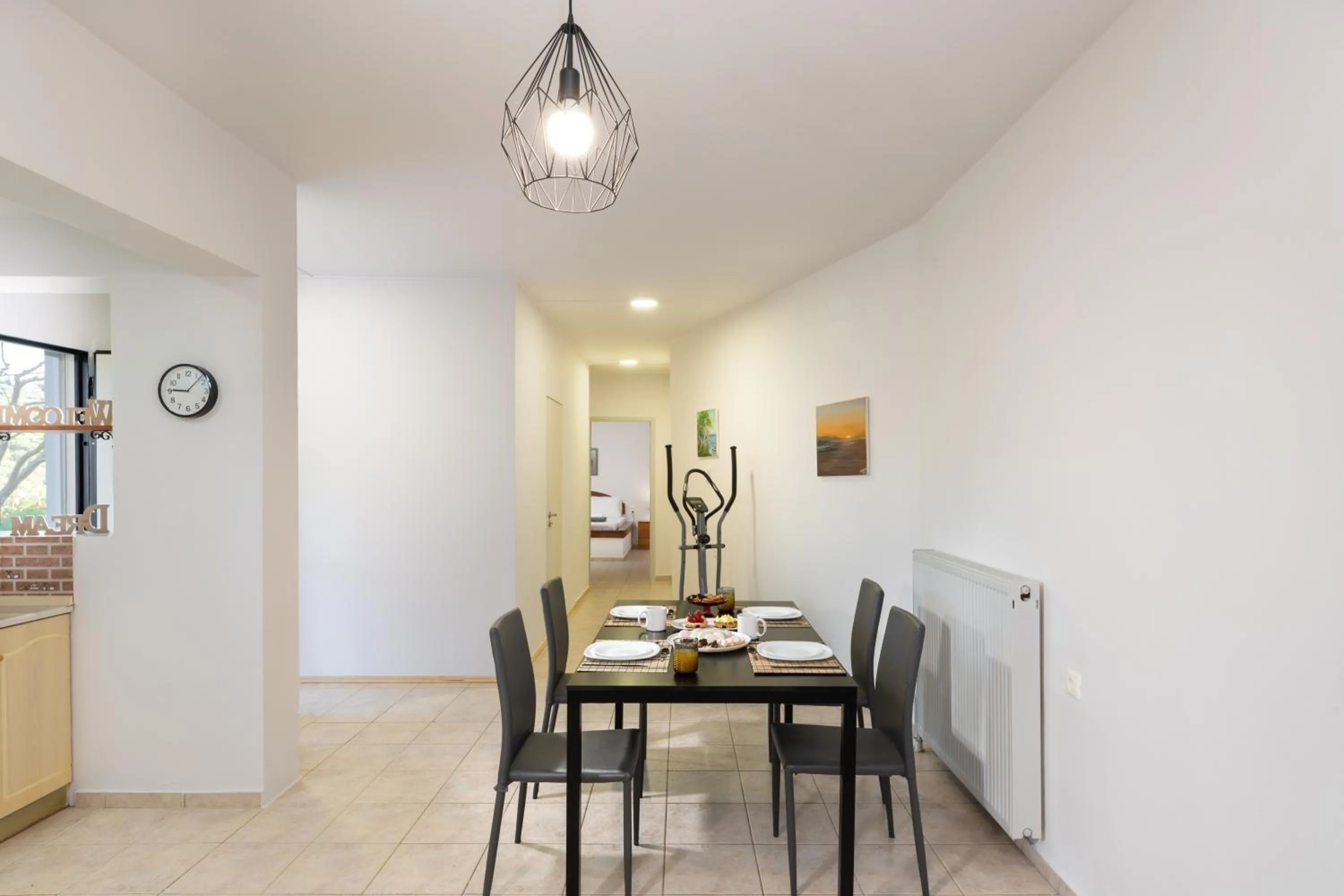 Dining area in Aelia Home