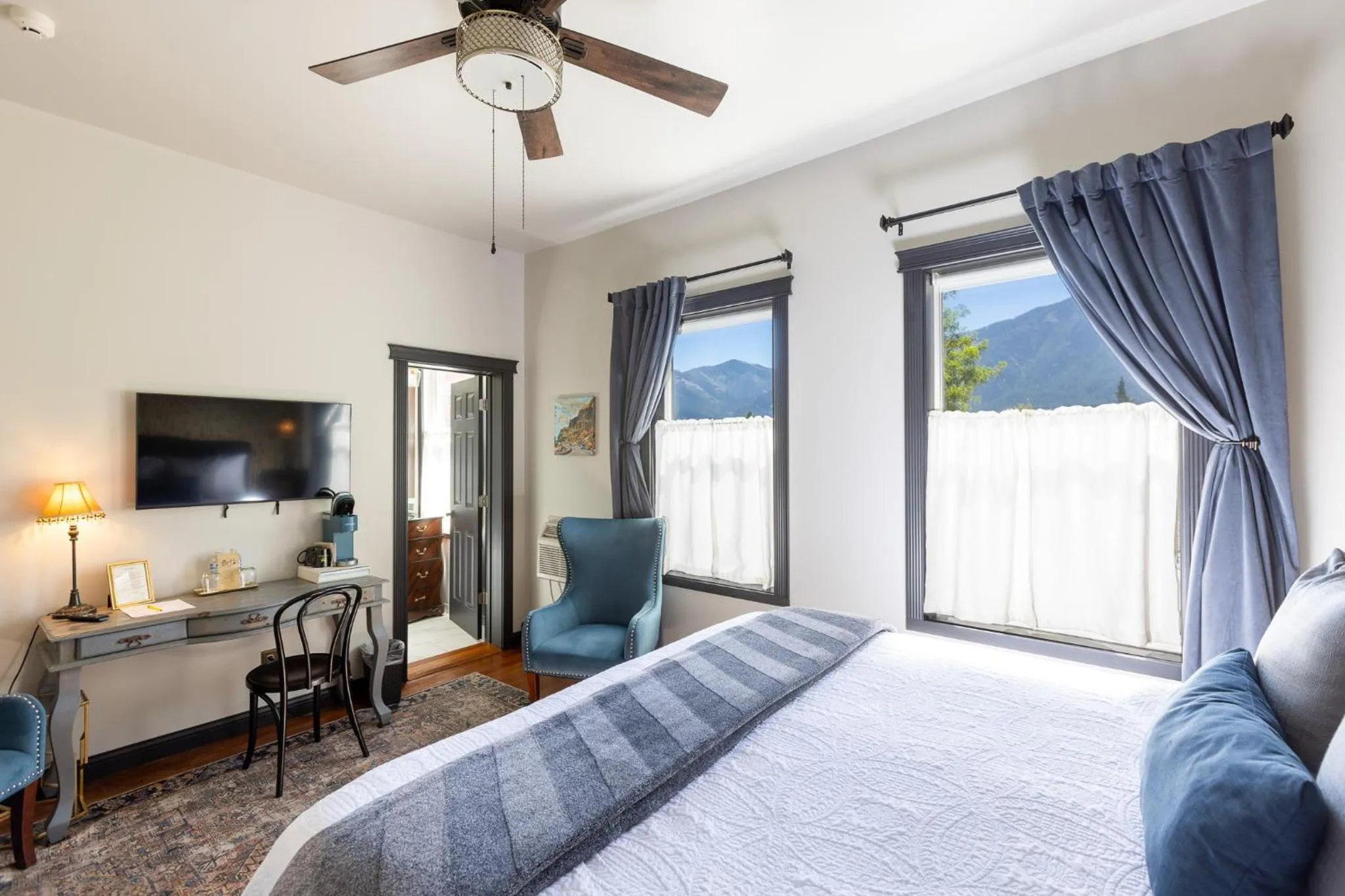 Bedroom, Bed in Hotel Stevenson