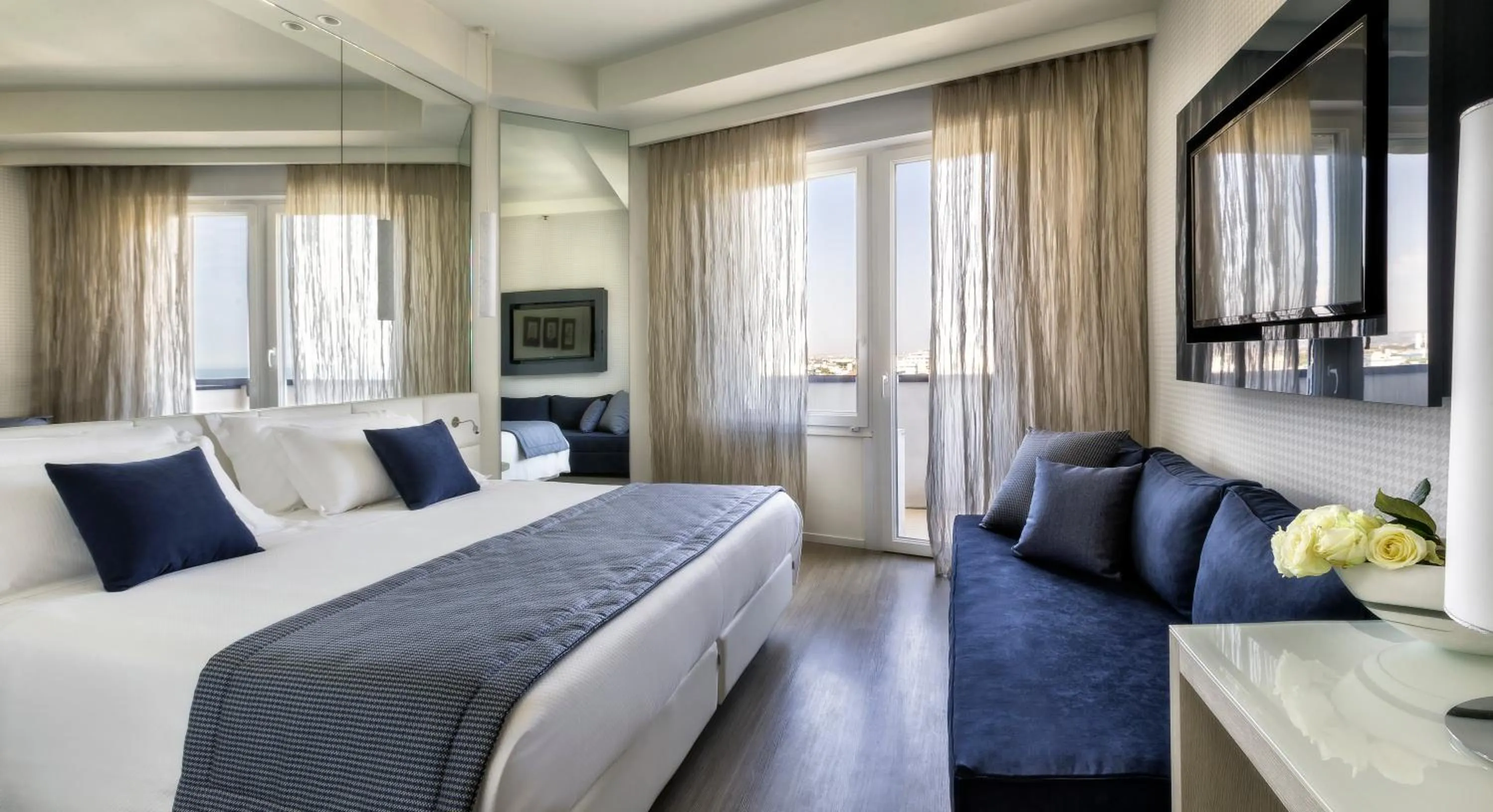 Photo of the whole room, Bed in Hotel Nautico