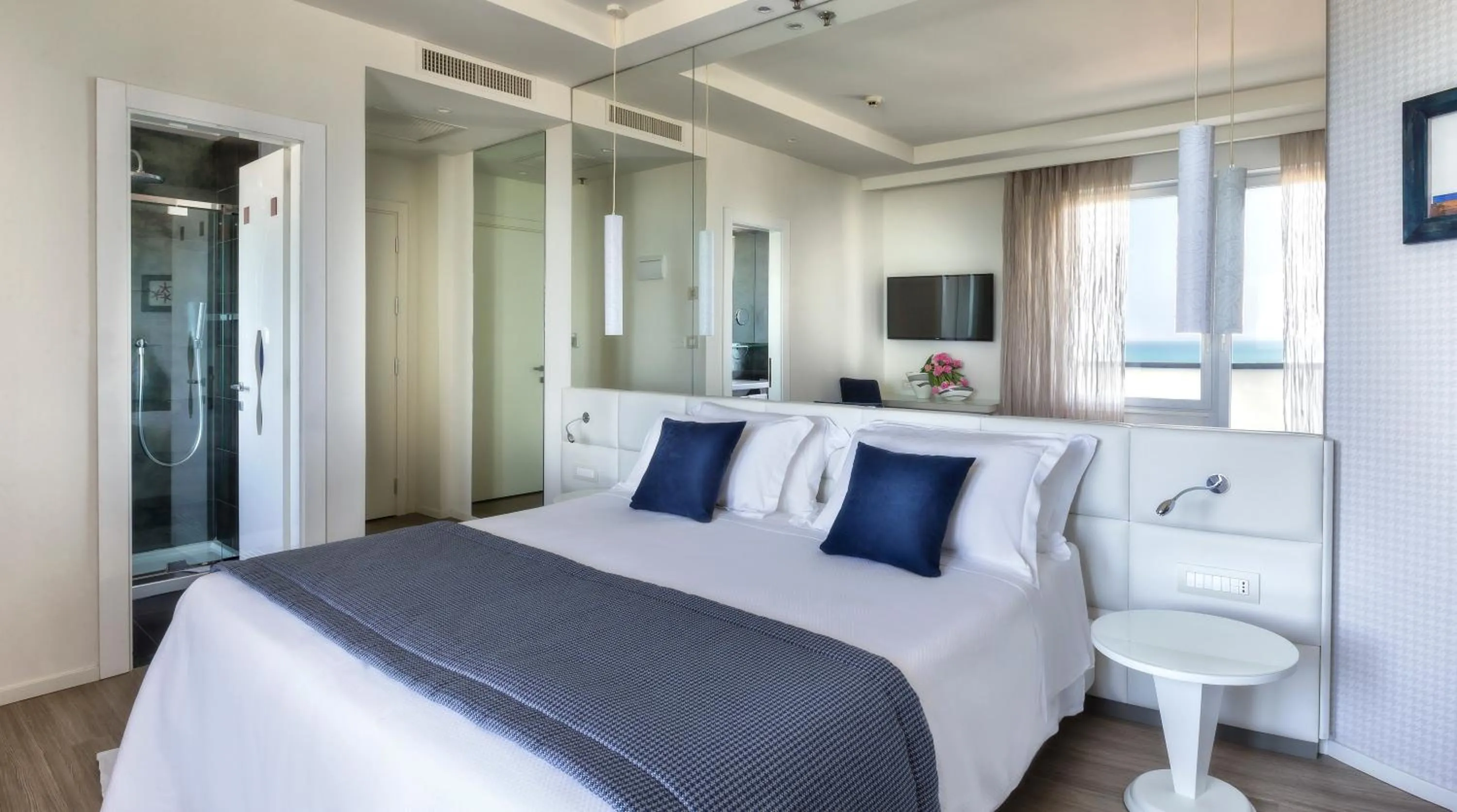 Photo of the whole room, Bed in Hotel Nautico