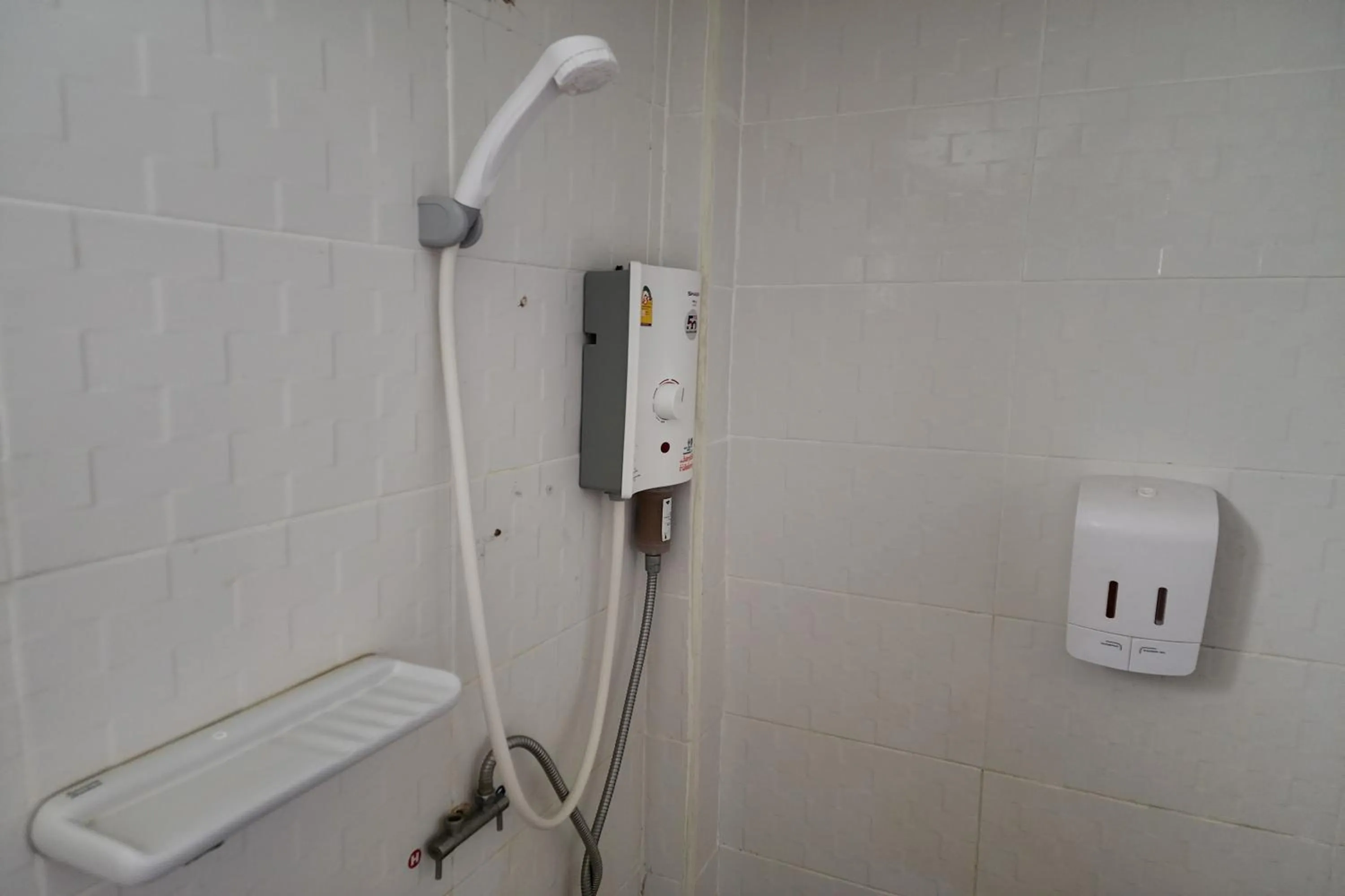 Shower in Karaboon Wellness