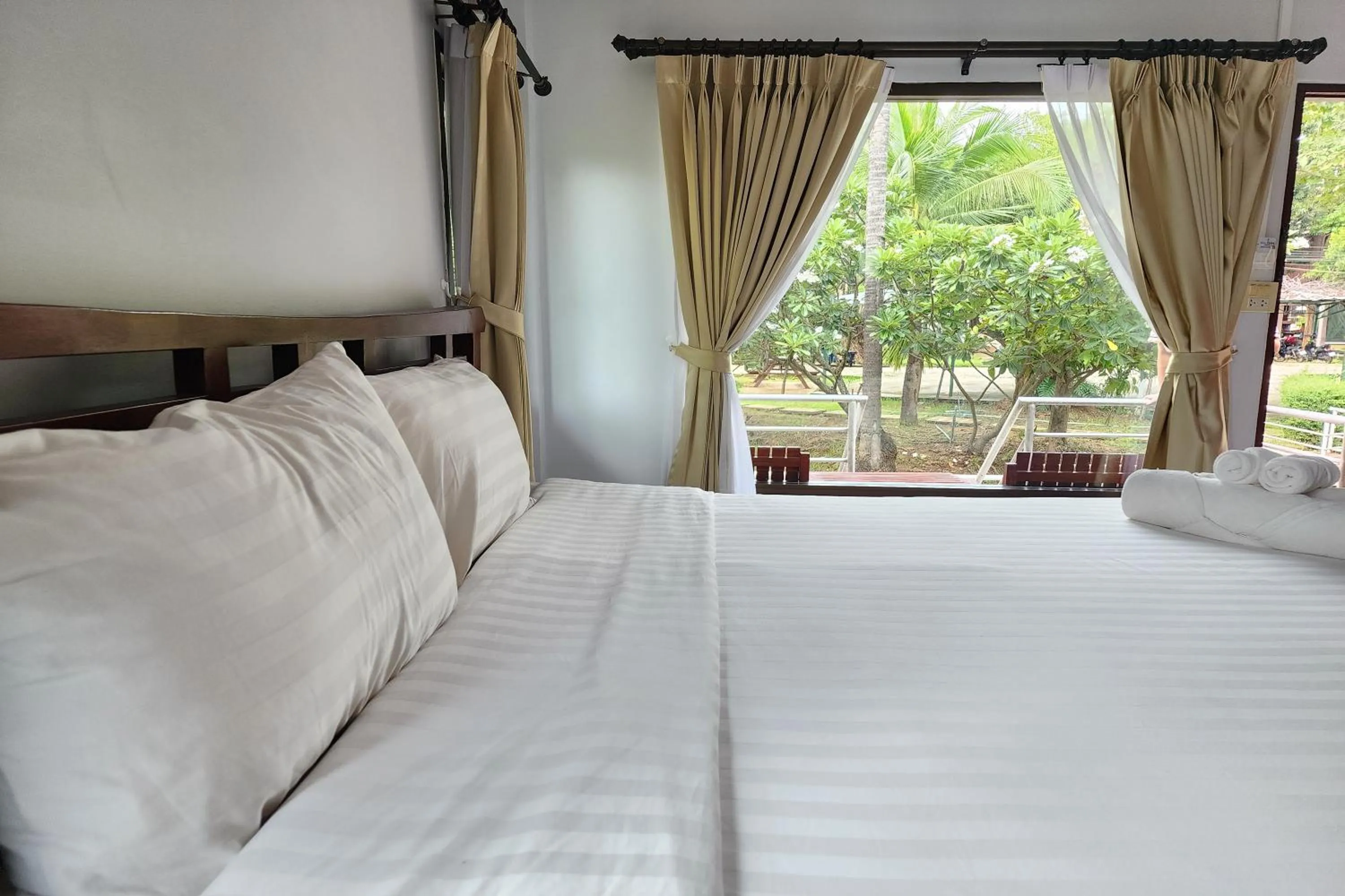 Bed in Karaboon Wellness