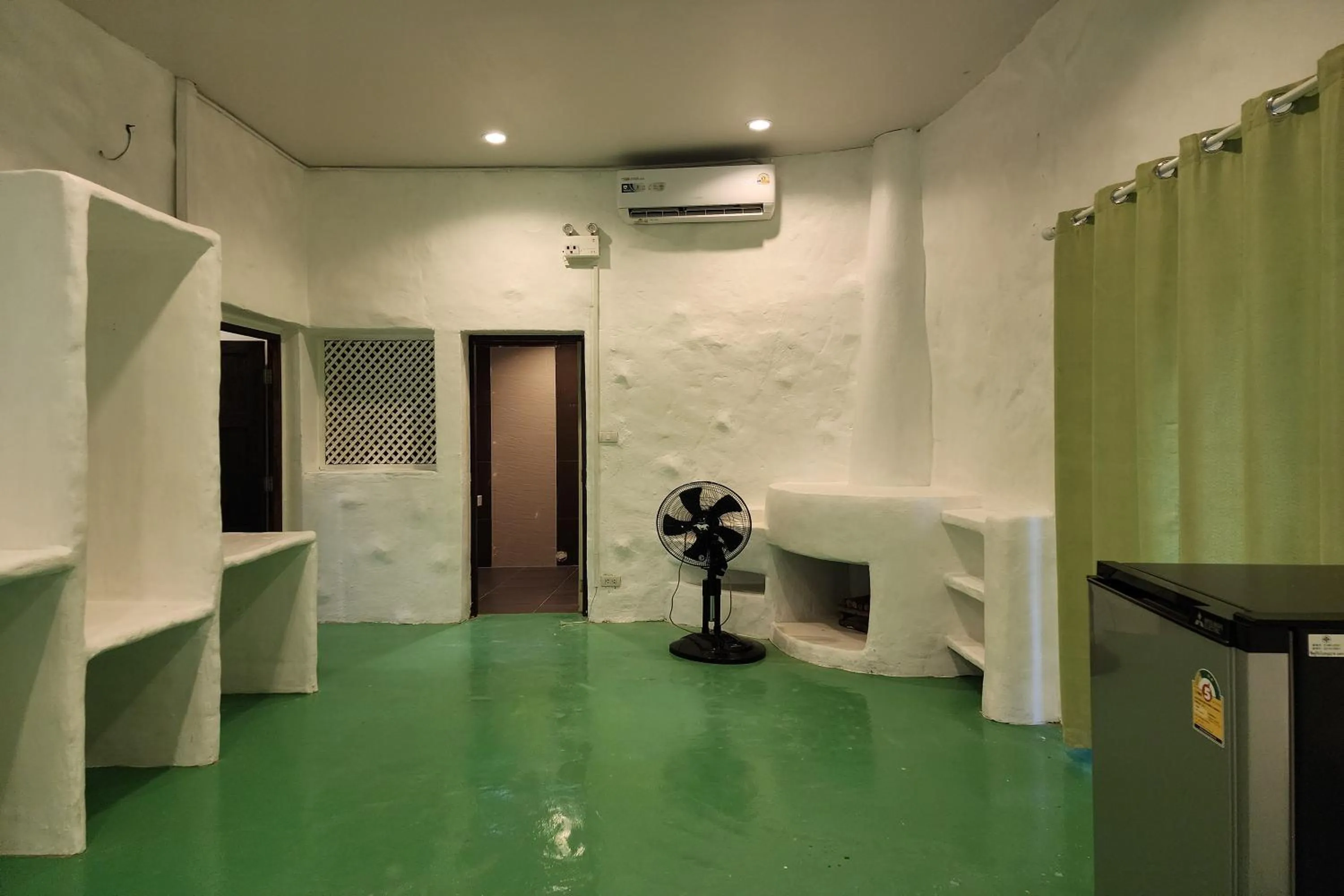 air conditioner in Karaboon Wellness