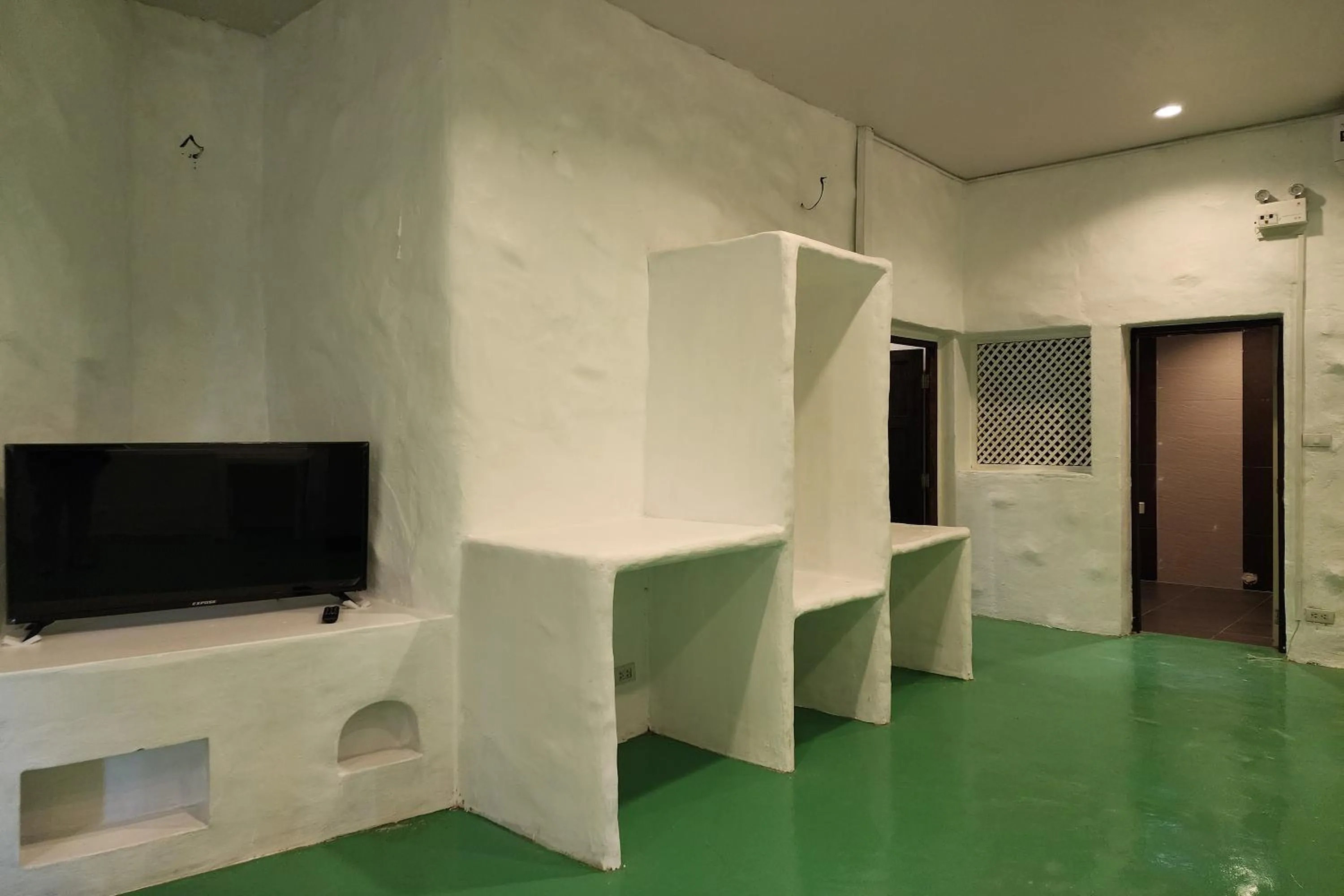 TV and multimedia in Karaboon Wellness