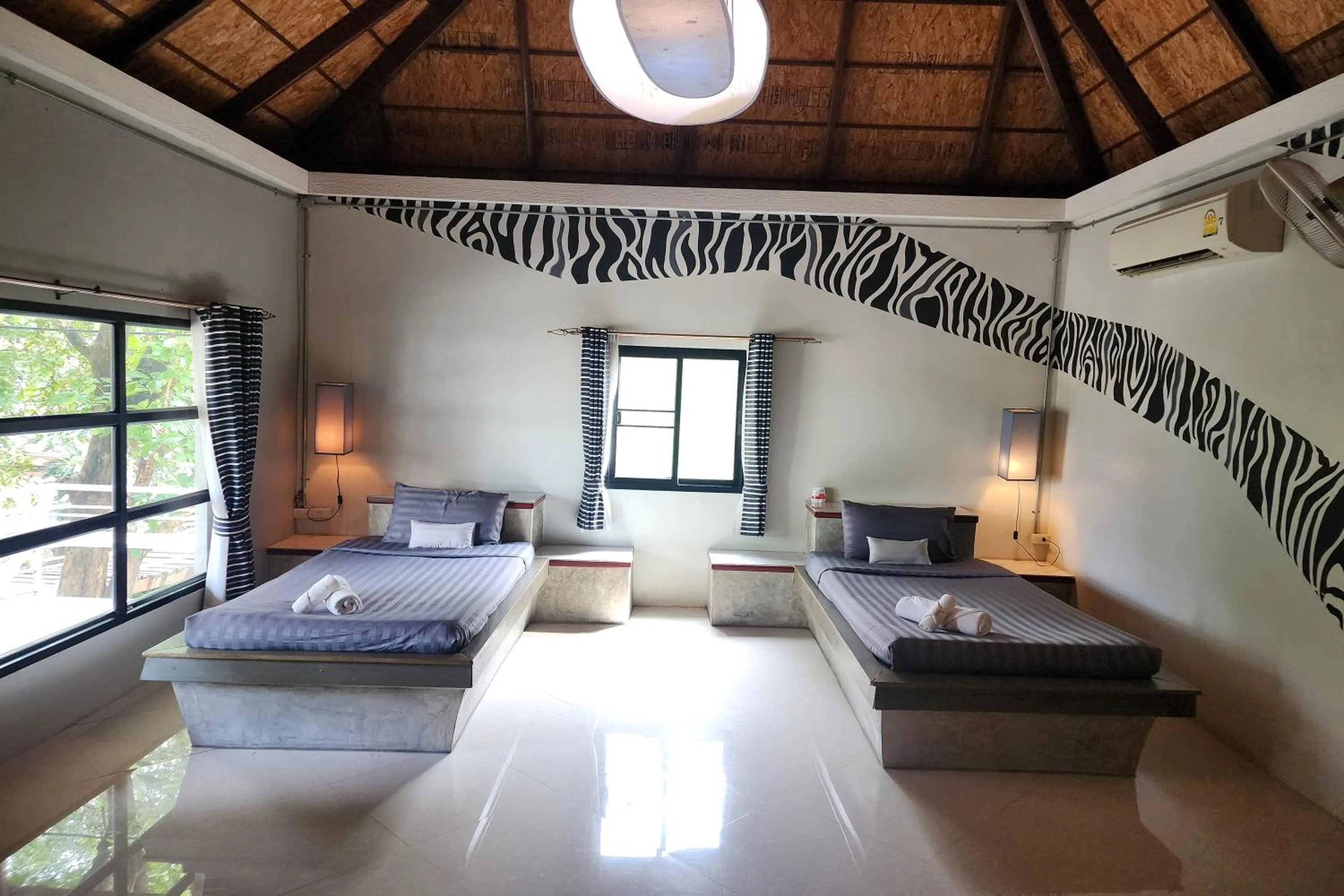 Bed in Karaboon Wellness