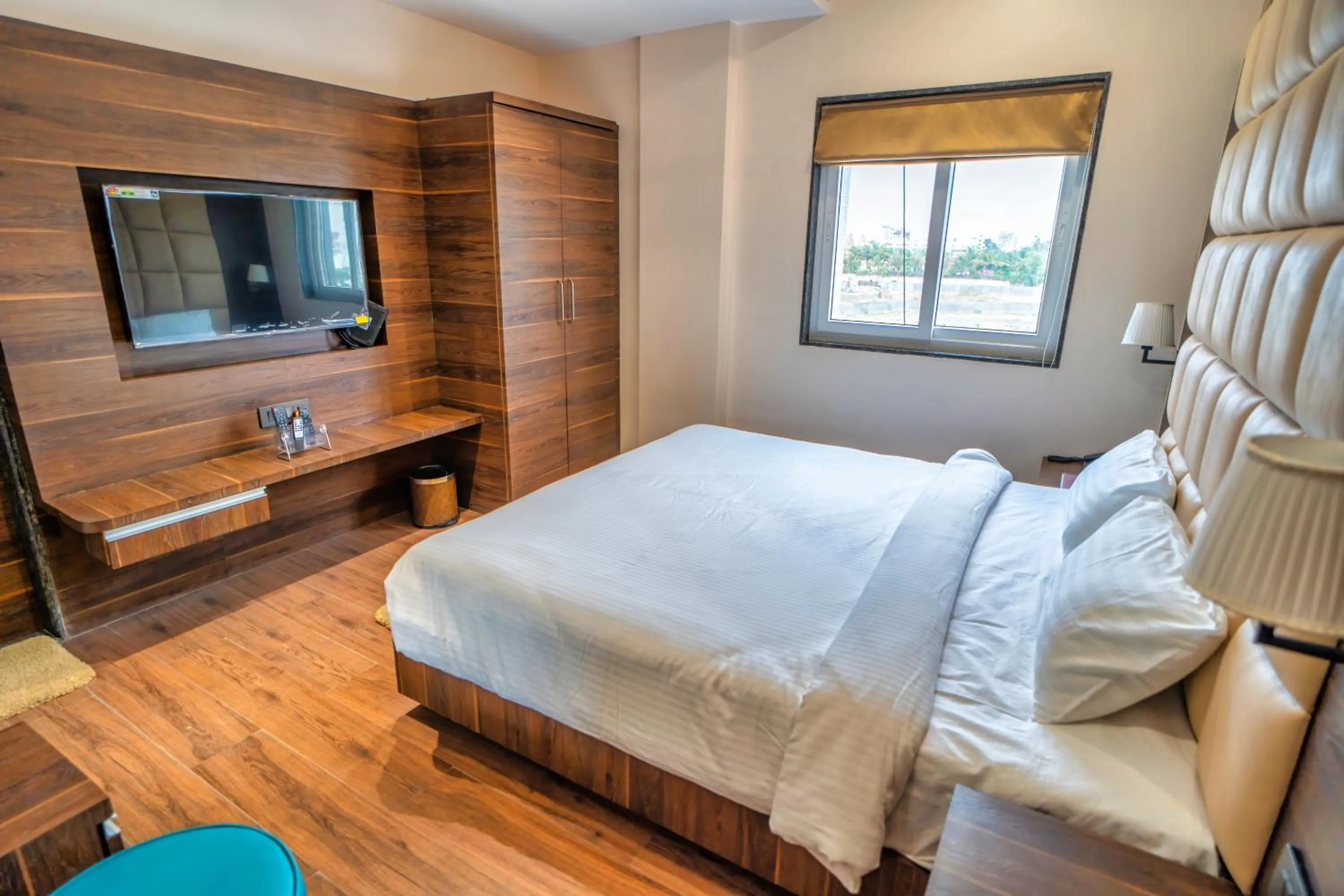 Bed in ROYAL CLIFF HOTEL & RESORTS