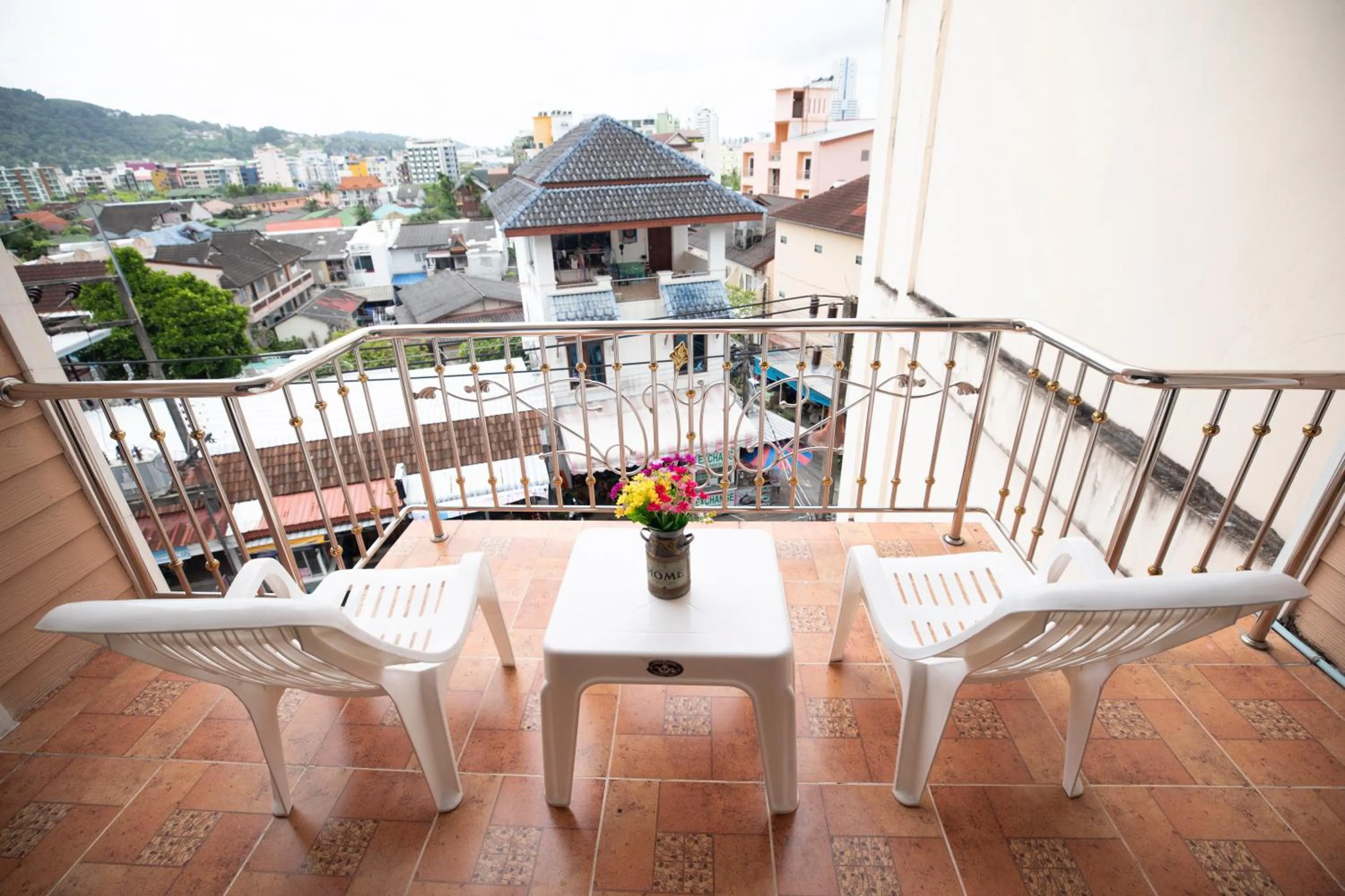 Balcony/Terrace in Lily Holiday hotel 百合假日酒店