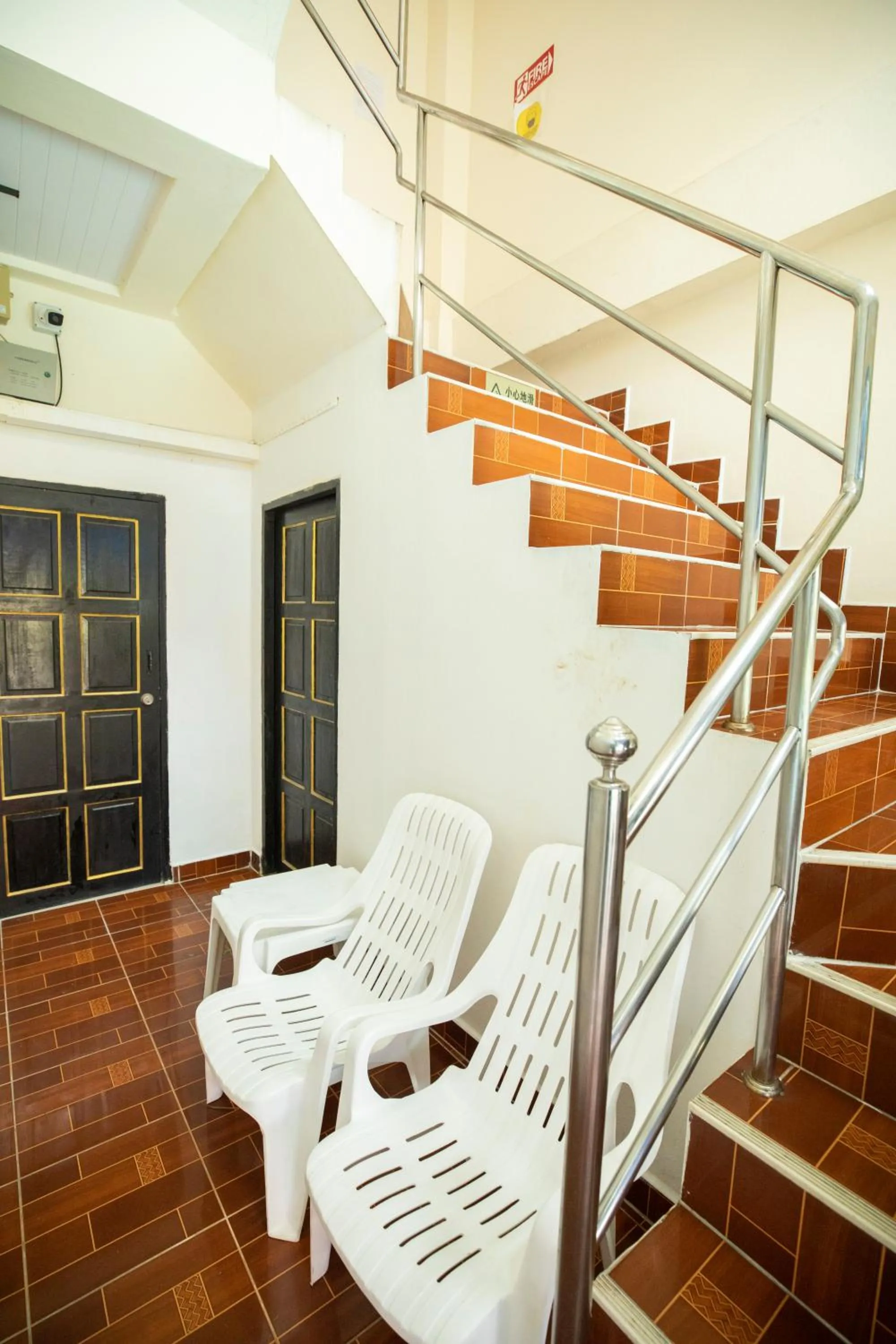 Property building in Lily Holiday hotel 百合假日酒店