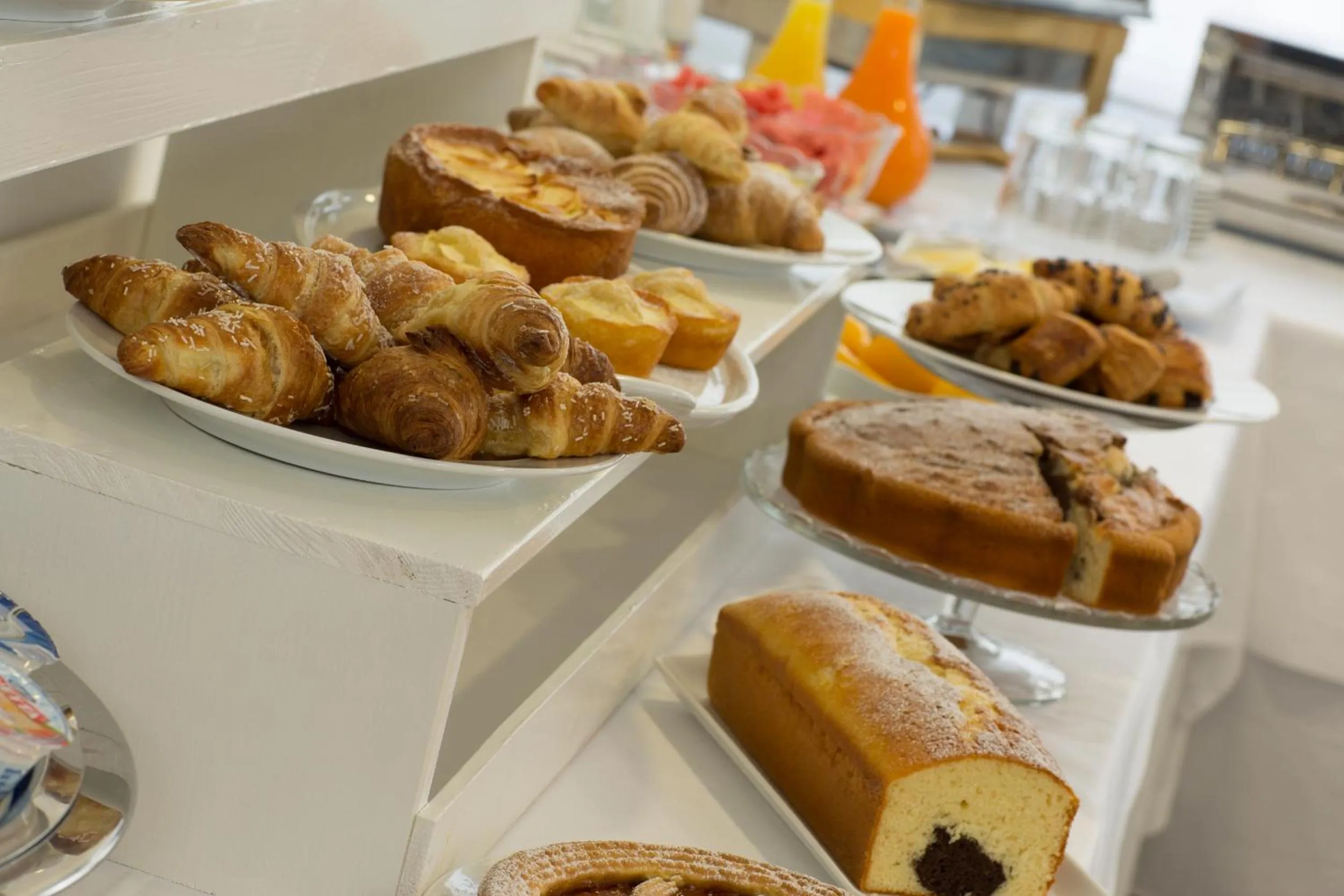 Continental breakfast in Toscana Ambassador