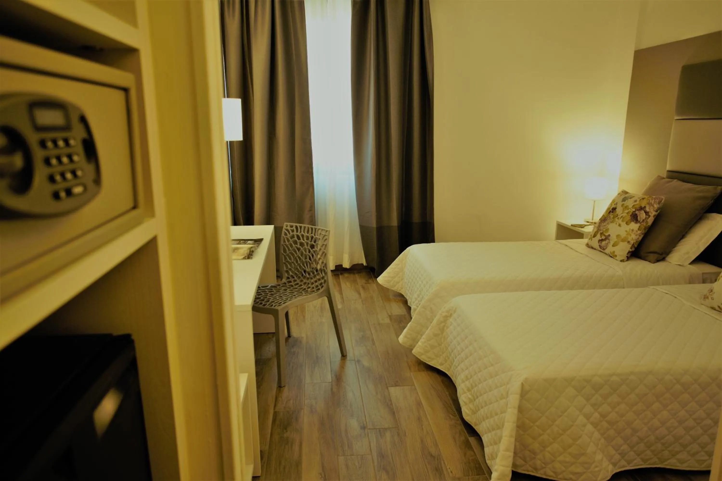 People, Bed in Toscana Ambassador