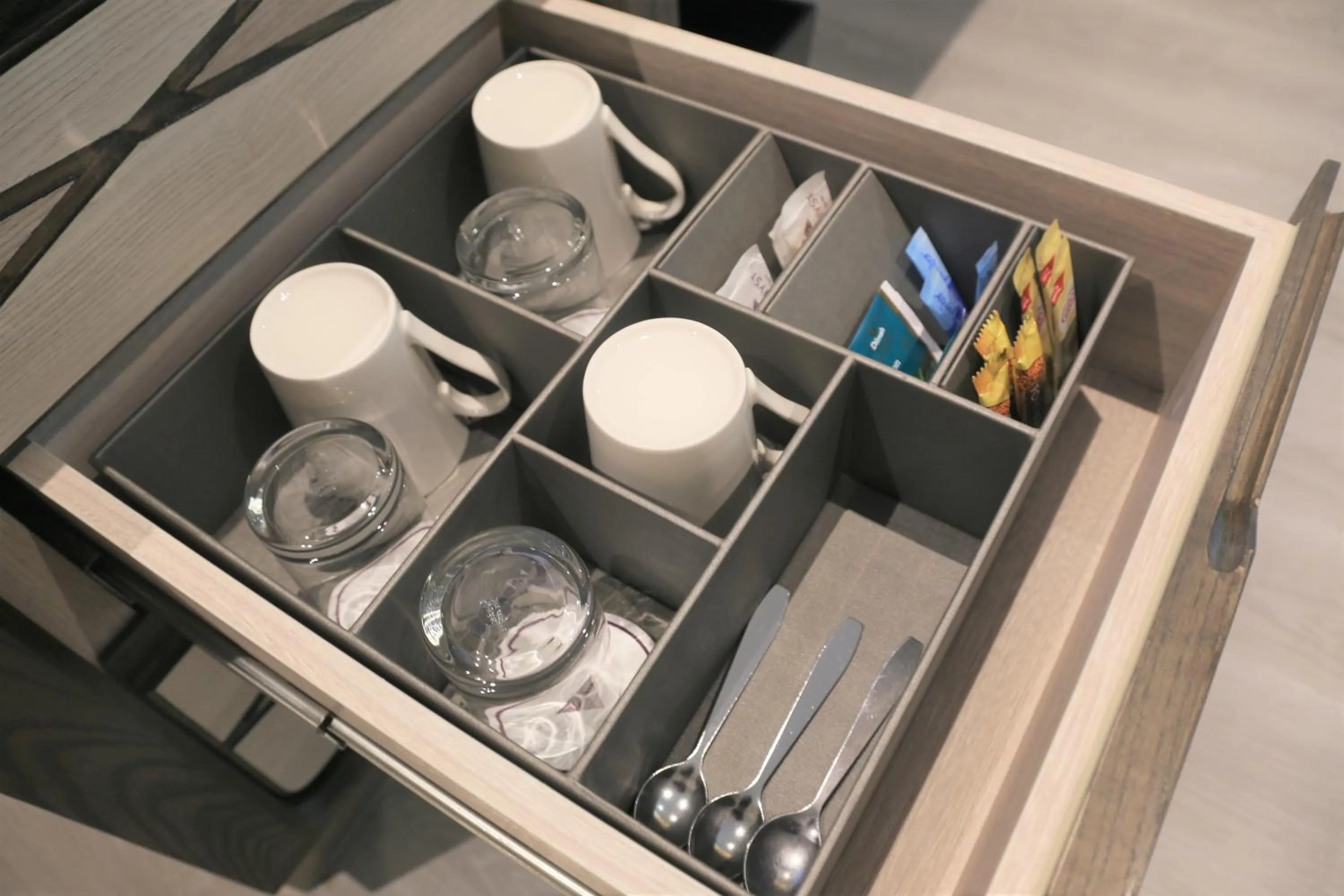 Coffee/tea facilities in Amethyst Hotel Pattaya