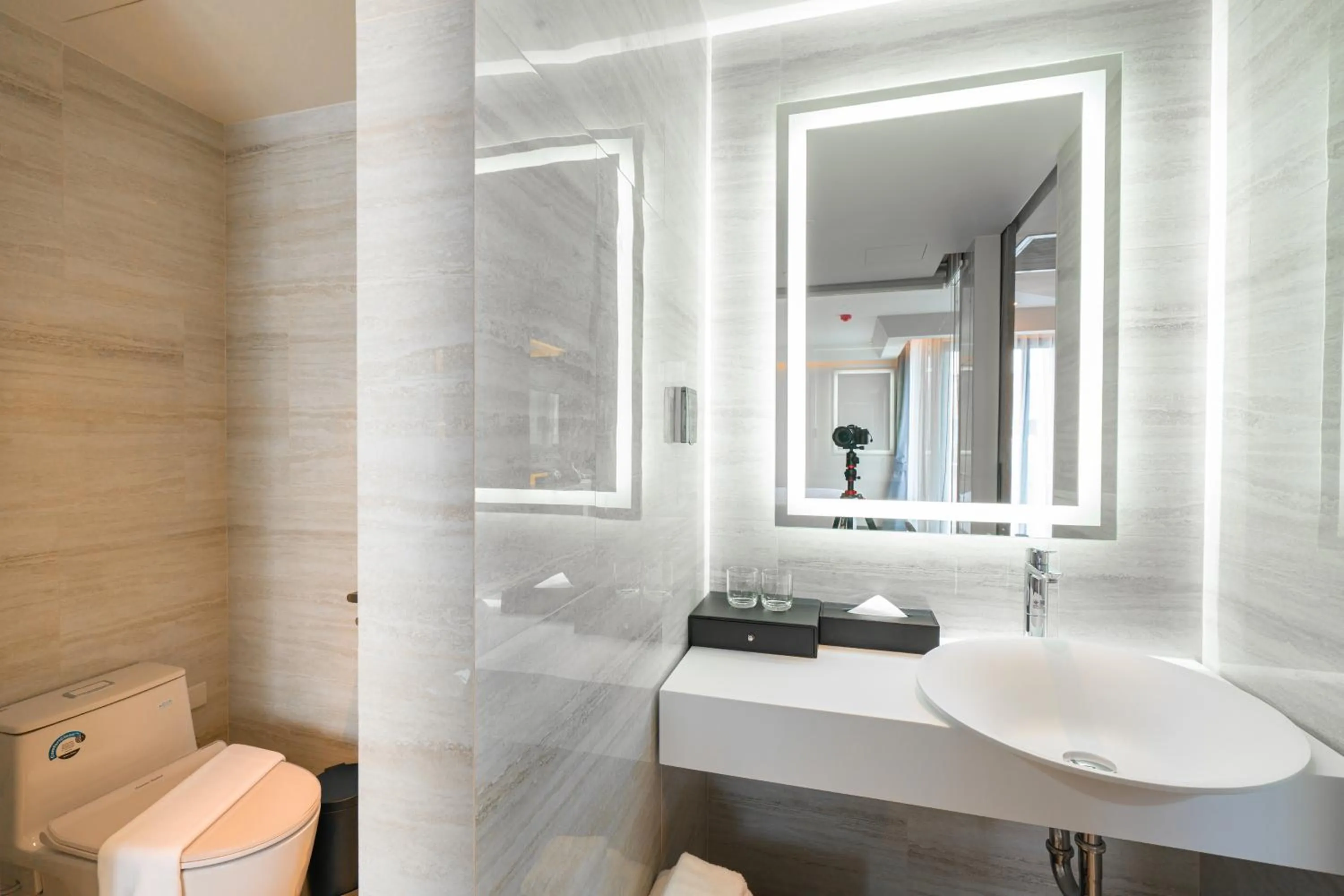 Bathroom in Amethyst Hotel Pattaya