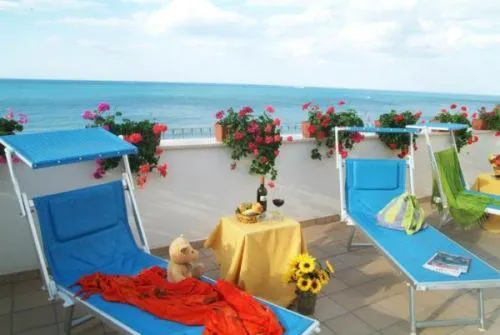 Day in Villa Nettuno