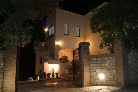 Night in Villa Nettuno