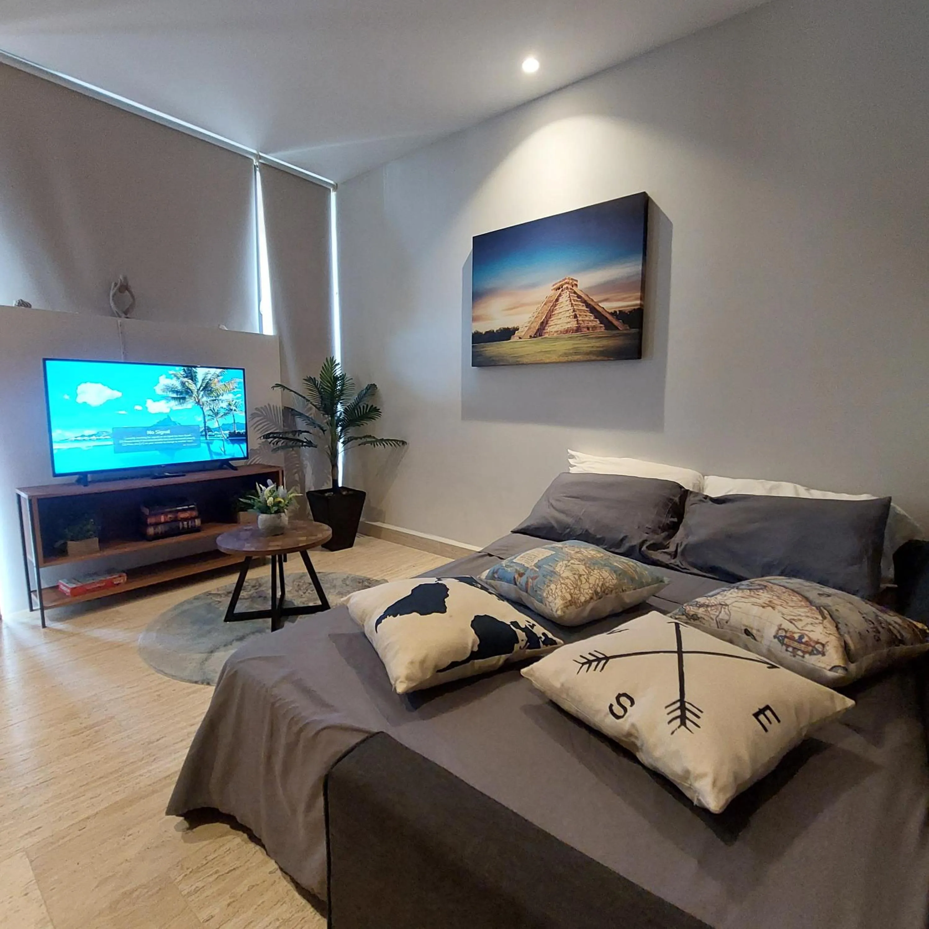 Bed in 'Syrena Luxury Caribbean' Heart of Playa del Carmen - Fast Wi-fi - Sea Views