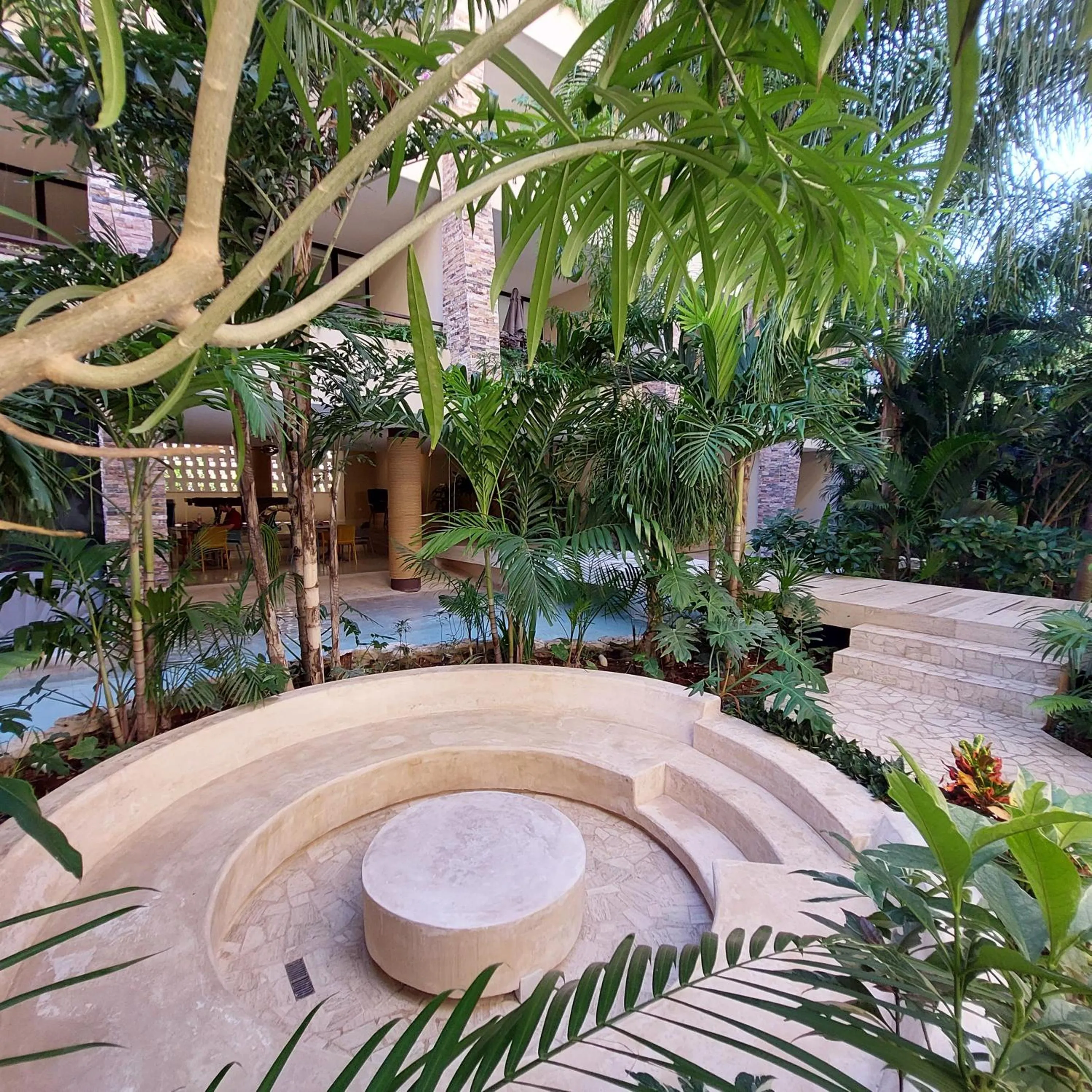 Garden in 'Syrena Luxury Caribbean' Heart of Playa del Carmen - Fast Wi-fi - Sea Views