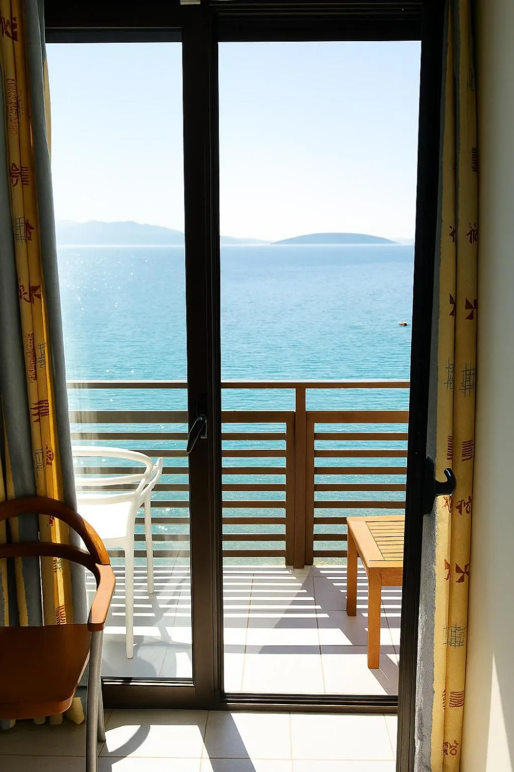 Day in Flisvos Hotel