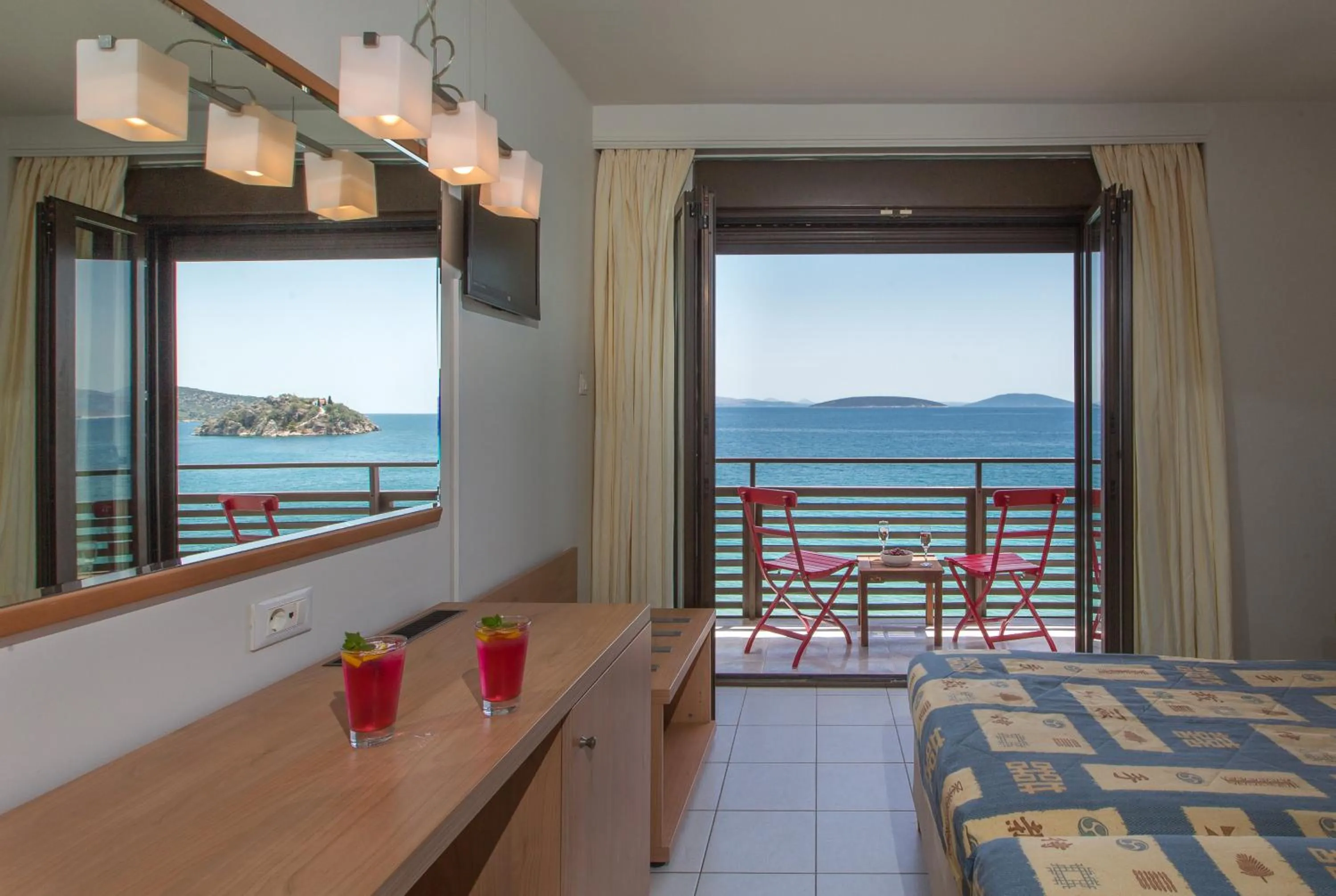 Balcony/Terrace in Flisvos Hotel