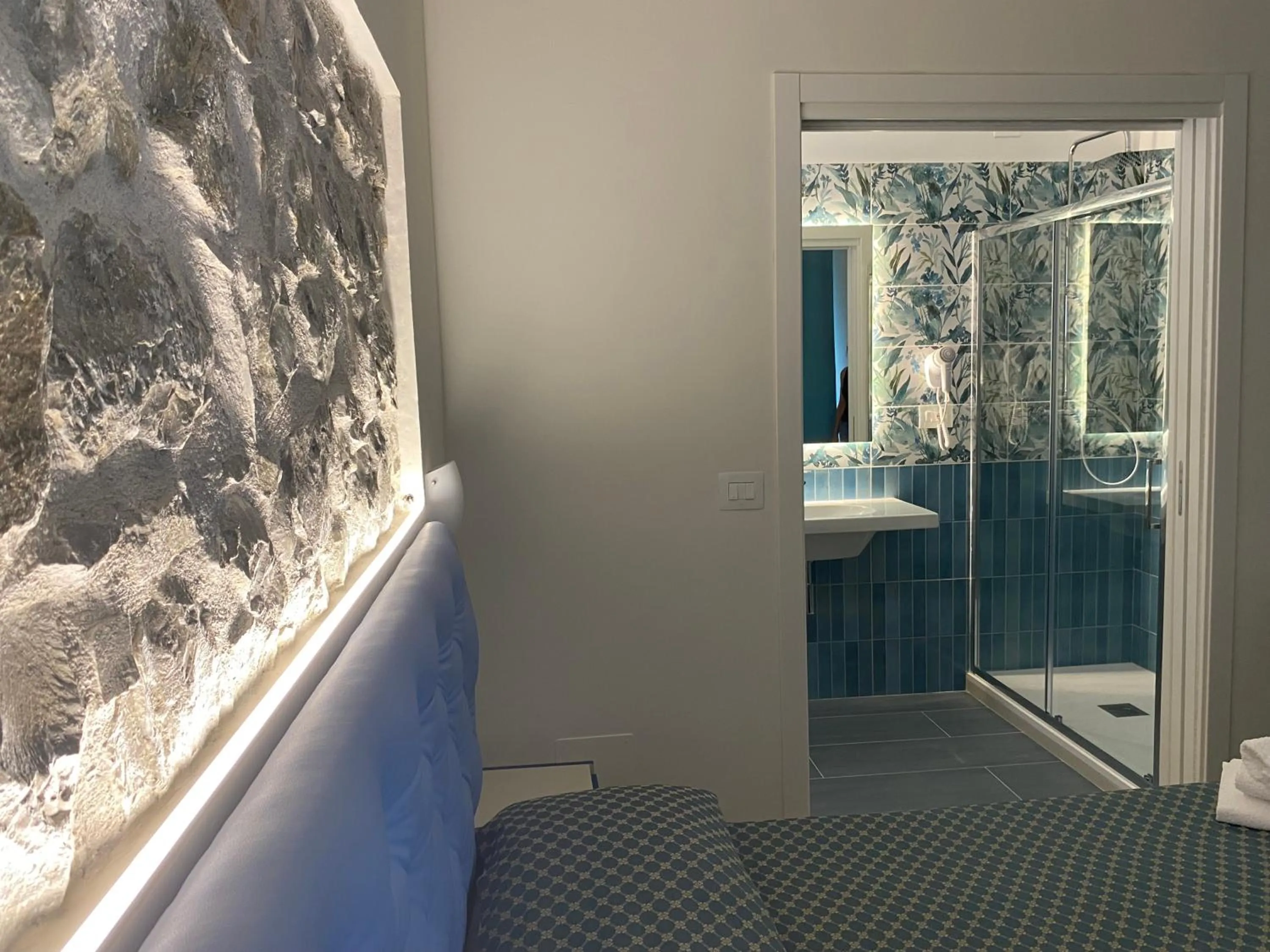 Bathroom in Cinquestelle Albergo del centro storico