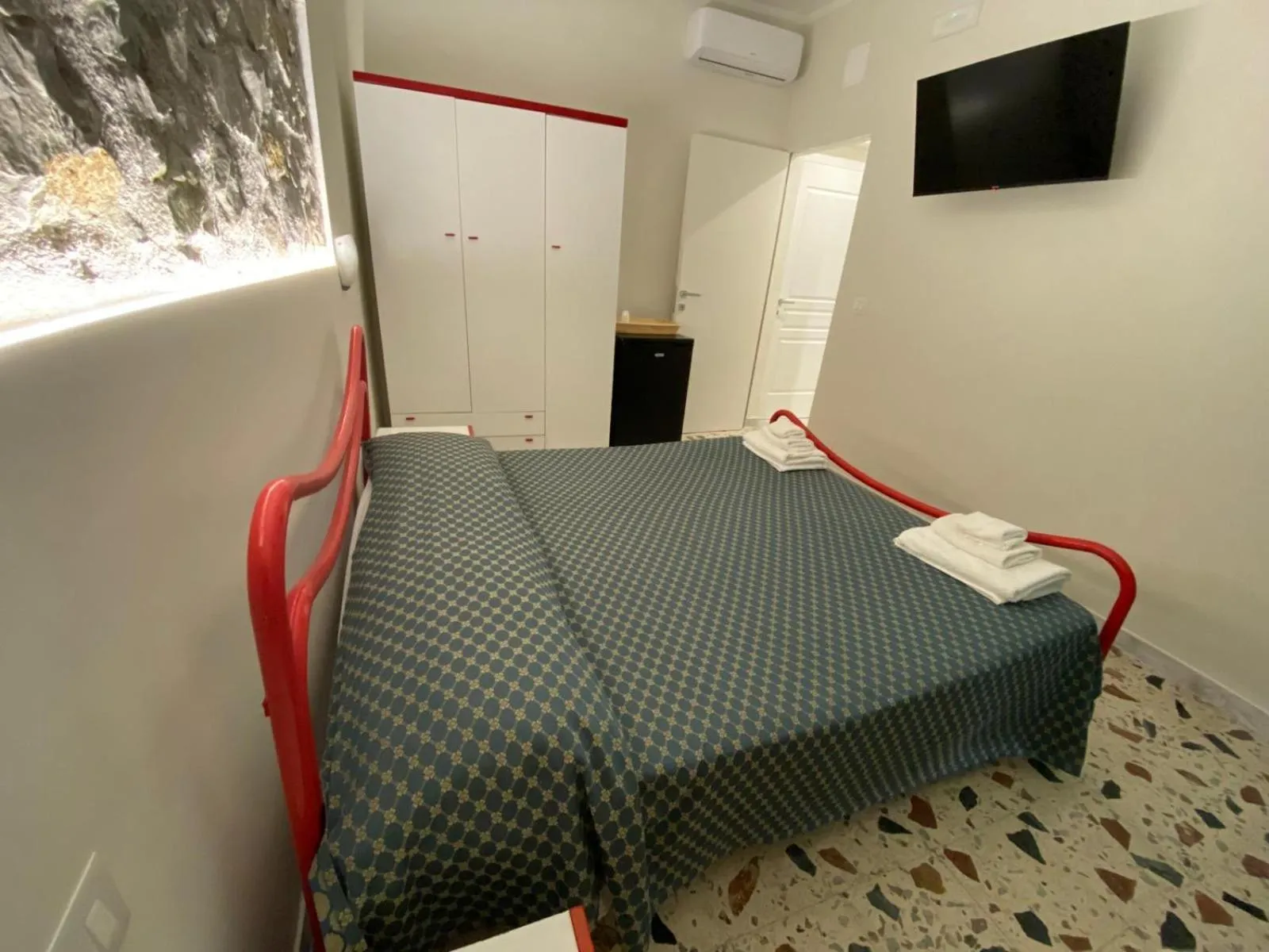 Bed in Cinquestelle Albergo del centro storico