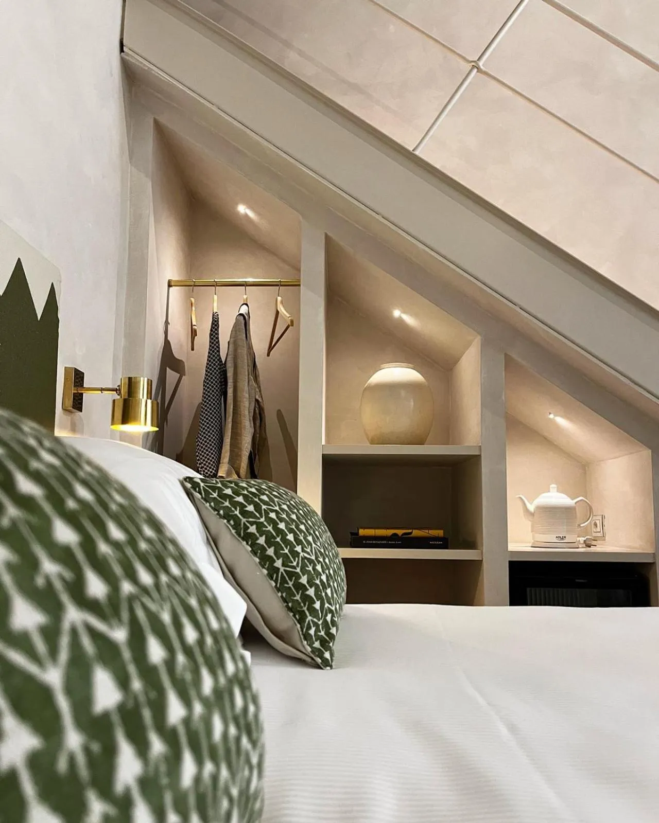 Decorative detail, Bed in Casa G. Firenze