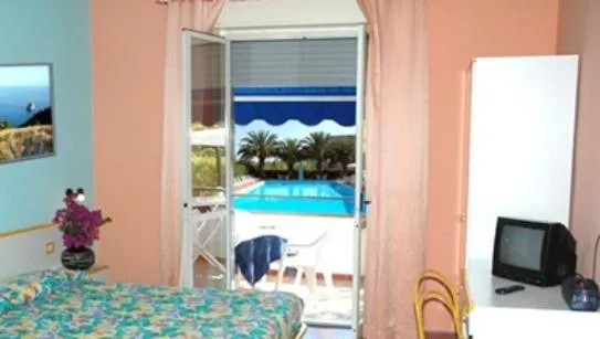 Photo of the whole room in Hotel Seven Residence