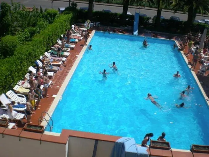 Swimming pool in Hotel Seven Residence