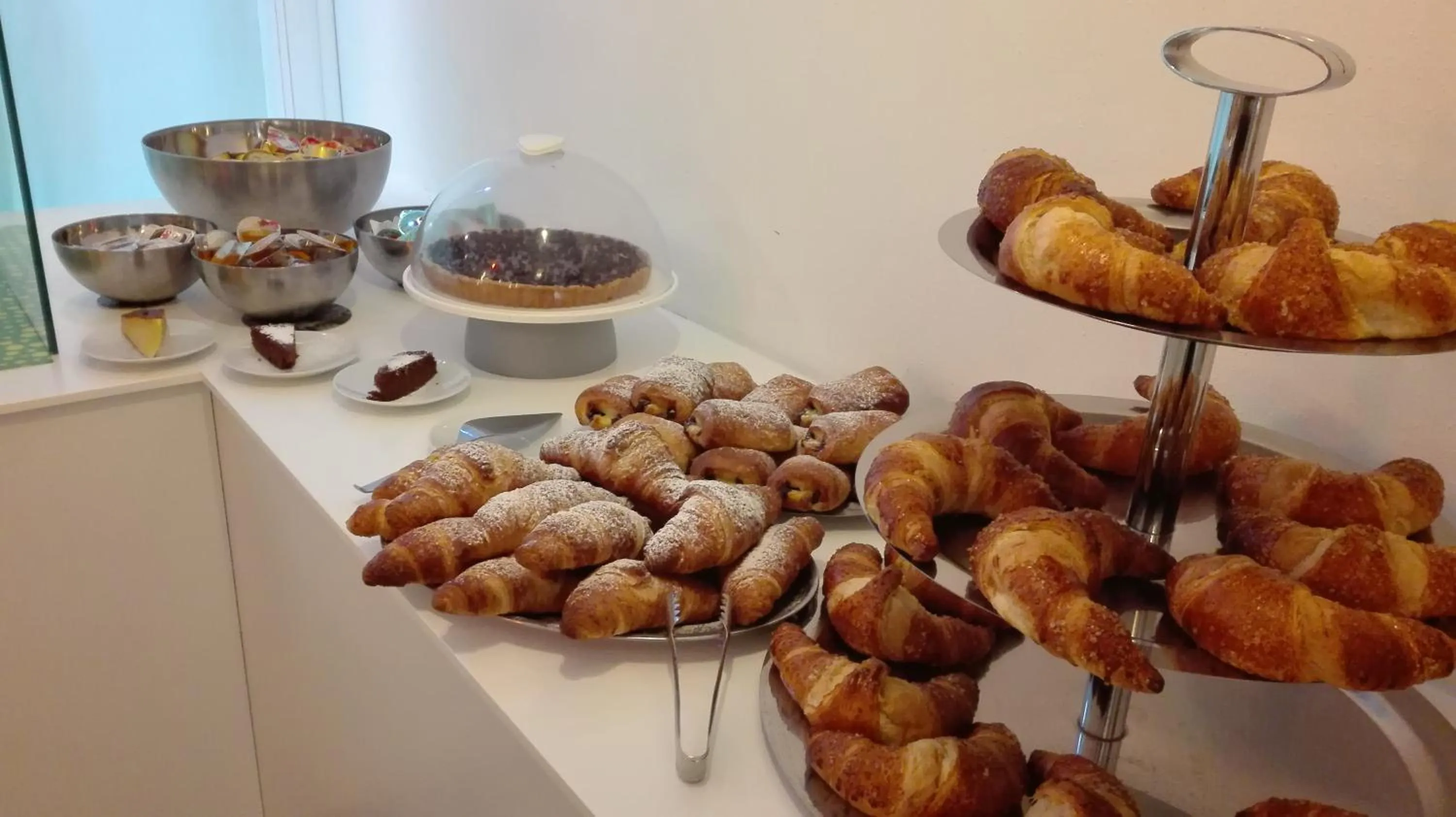 Buffet breakfast in Hotels Campus