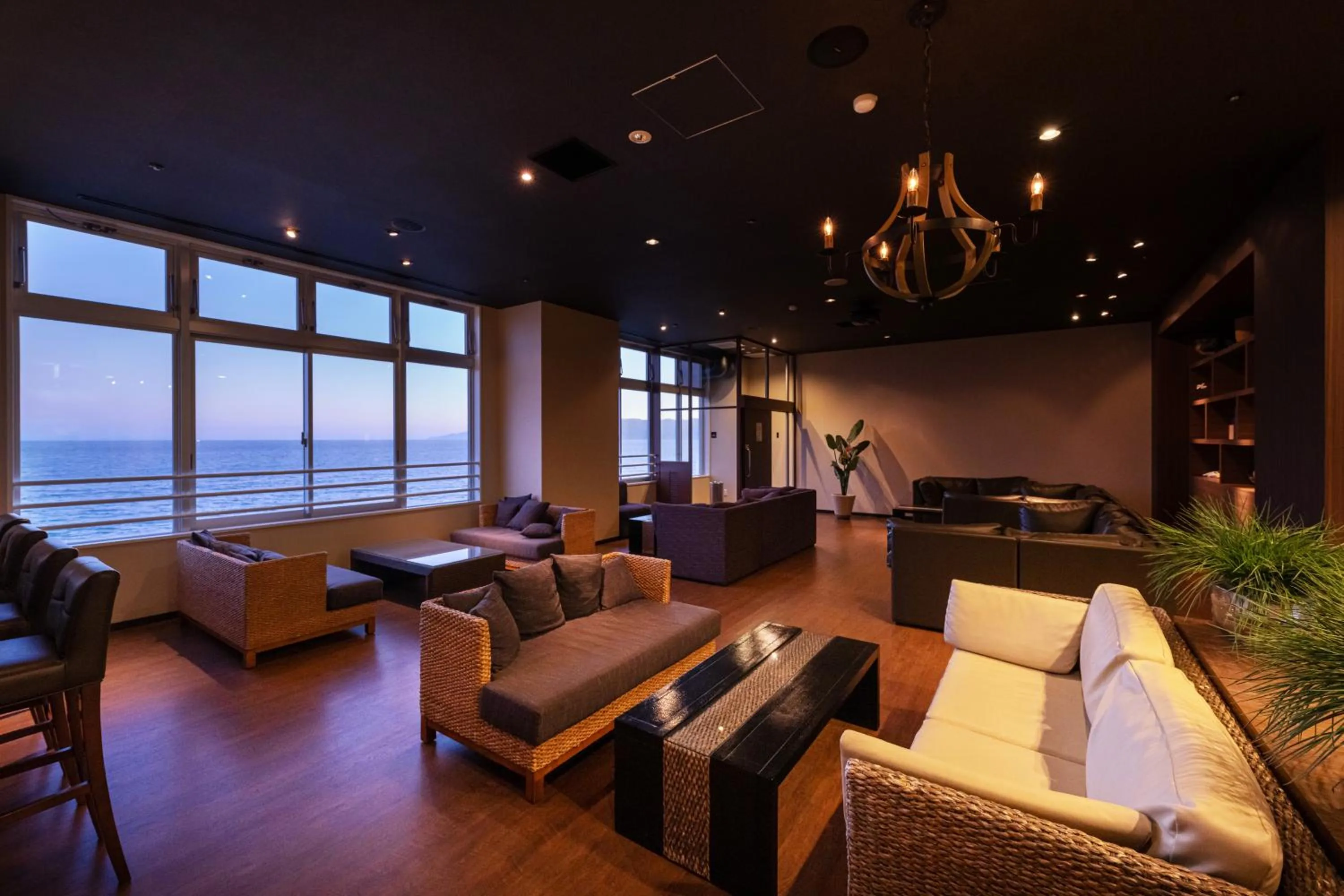 Communal lounge/ TV room in Imagine Hotel & Resort