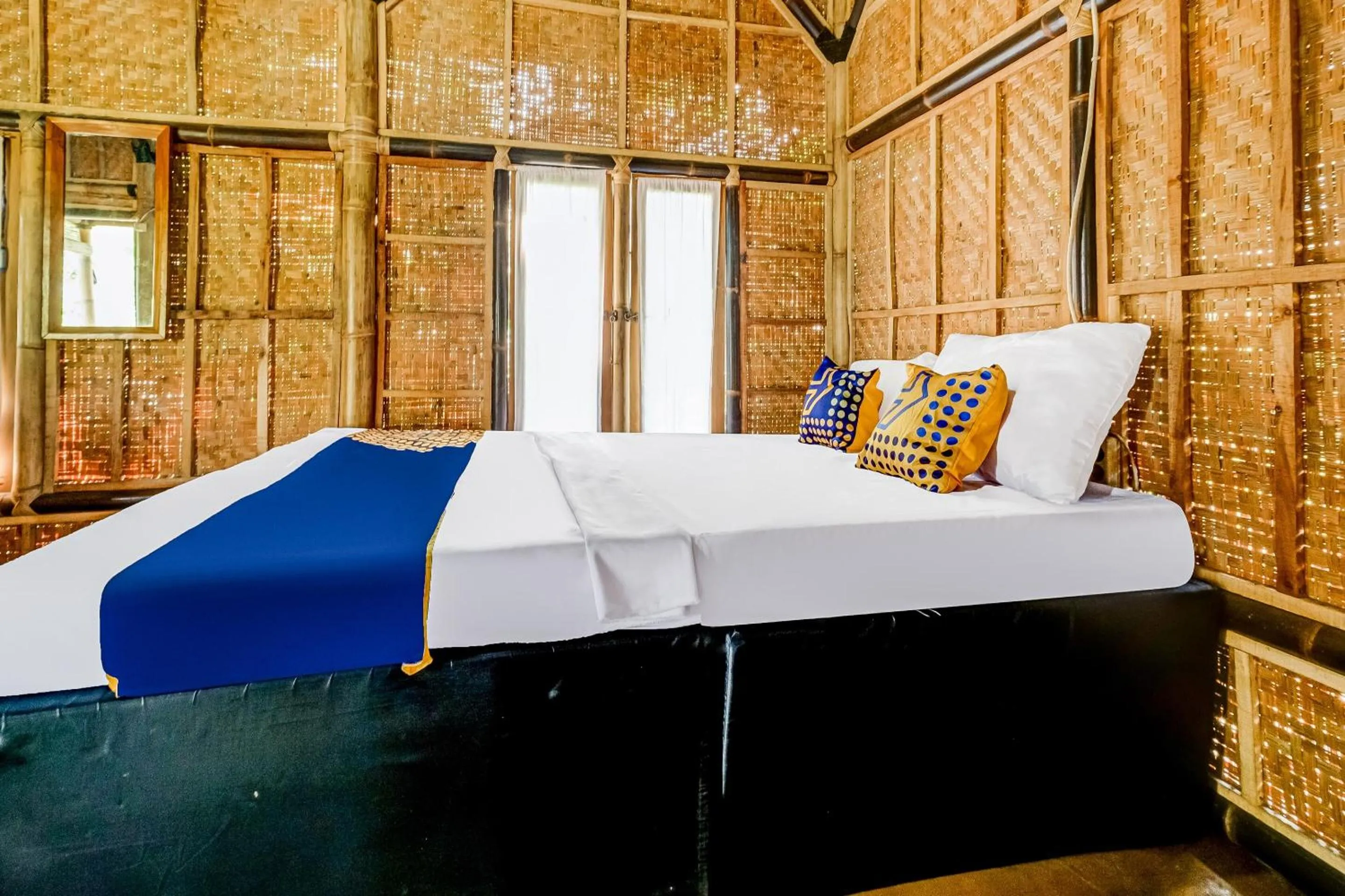 Bedroom, Bed in Hotel O Desa Wisata Santanamekar