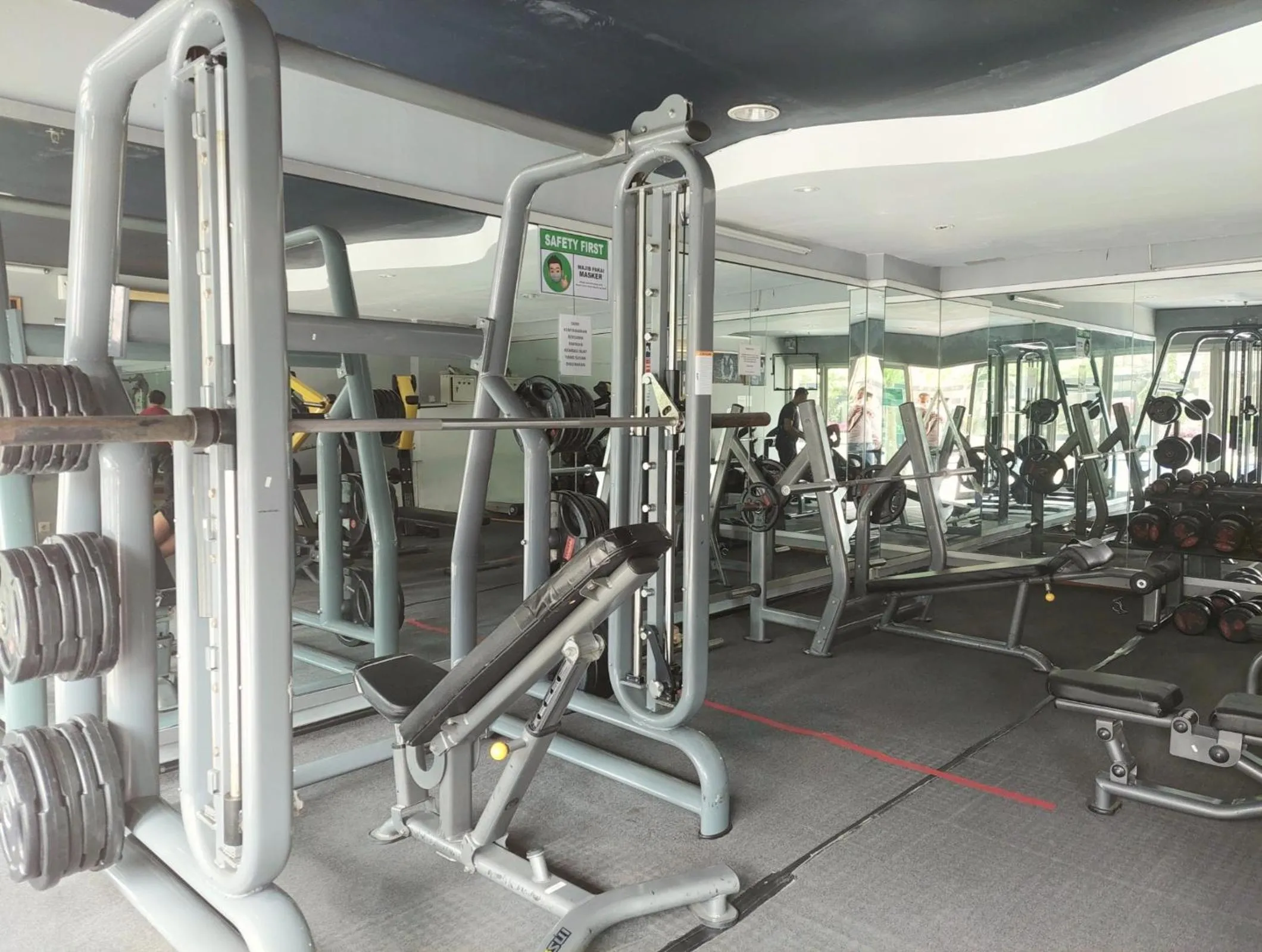 Fitness centre/facilities in High Livin Apartment Ciumbuleuit