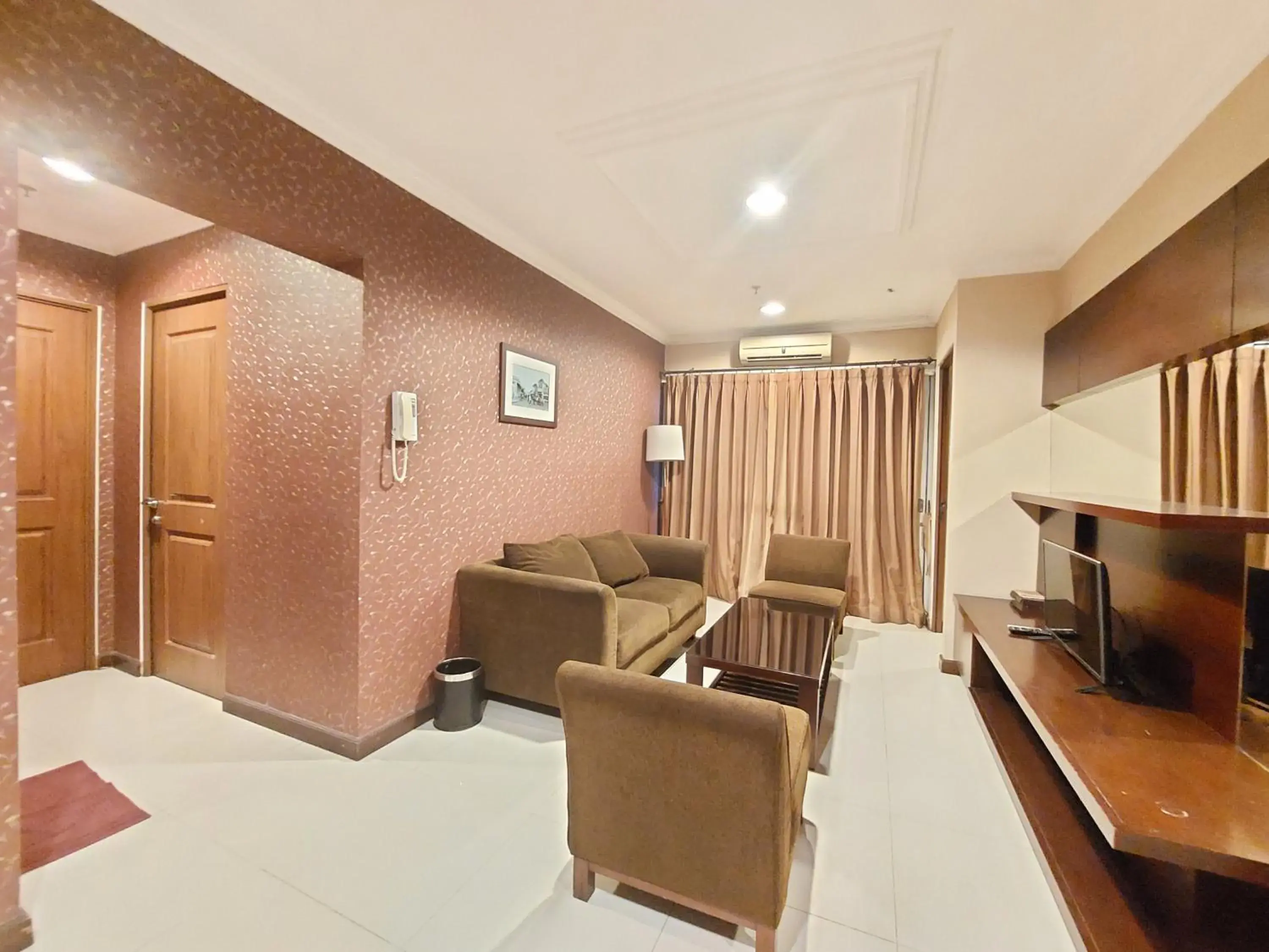 Three-Bedroom Superior Apartment in High Livin Apartment Ciumbuleuit Three-Bedroom Superior Apartment in High Livin Apartment Ciumbuleuit