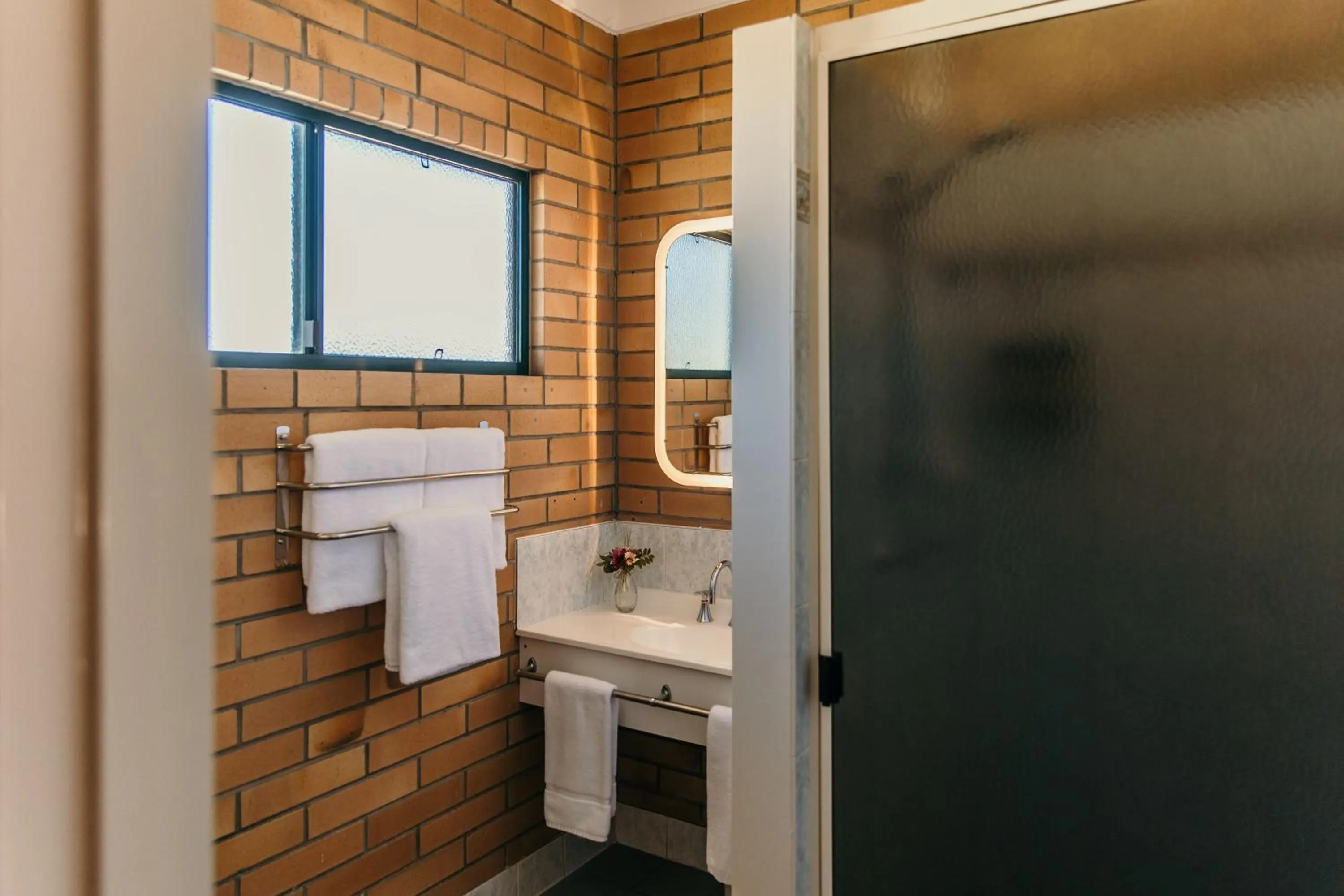 Bathroom in Oasis Motor Inn Blackall