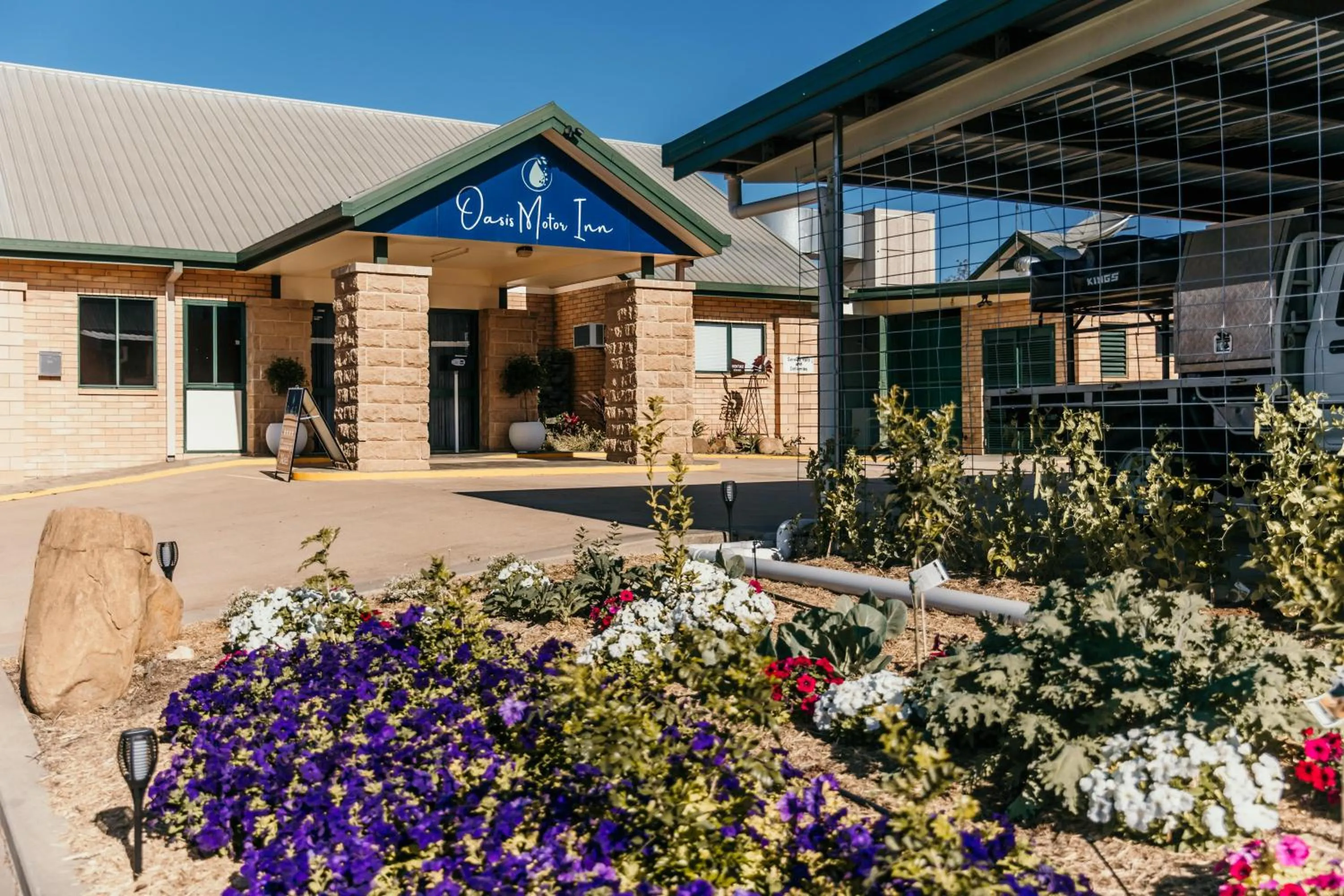 Facade/entrance in Oasis Motor Inn Blackall