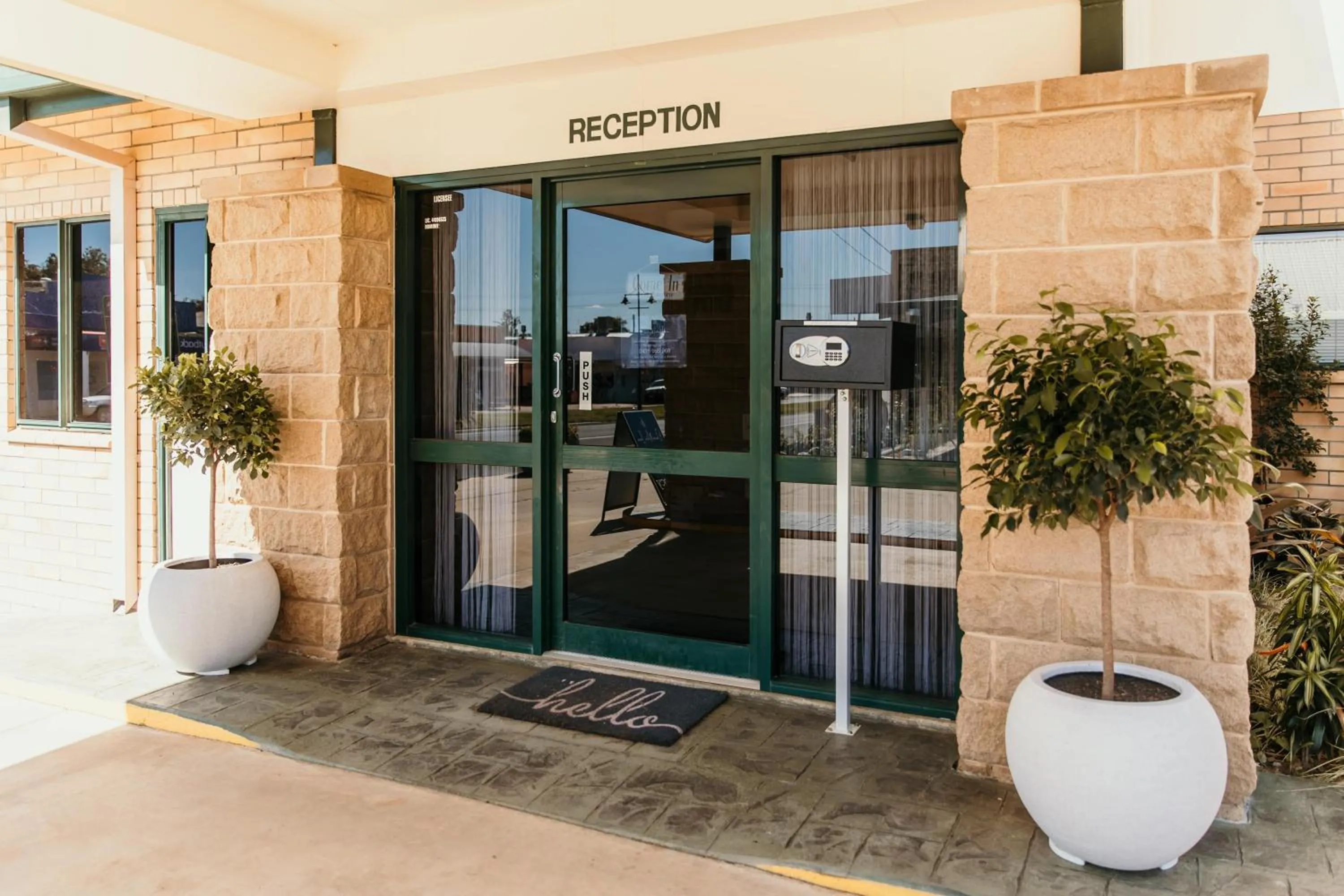 Lobby or reception in Oasis Motor Inn Blackall