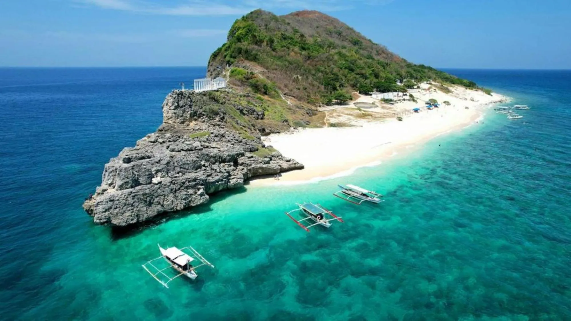 Beach in RedDoorz @ Sukitel Budget Hotel Nasugbu