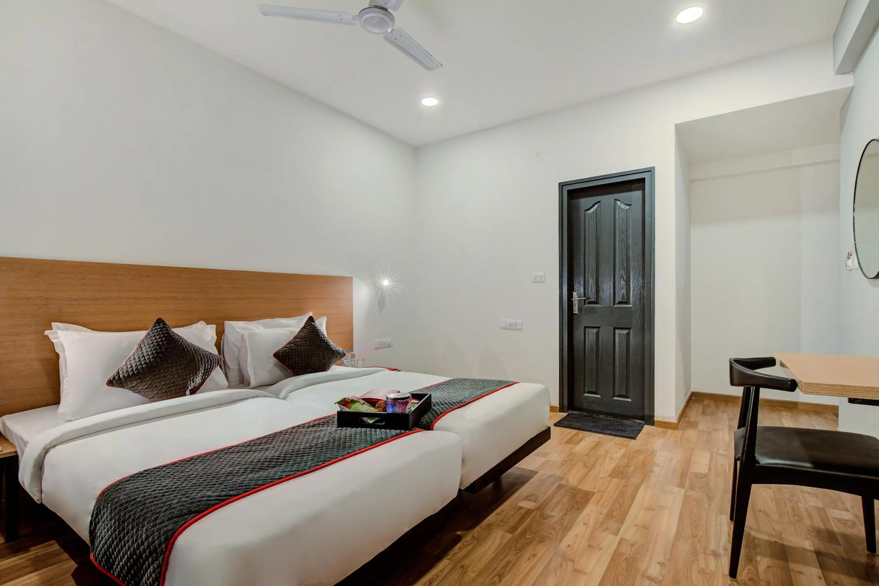 Bedroom, Bed in Hotel O Evergreen