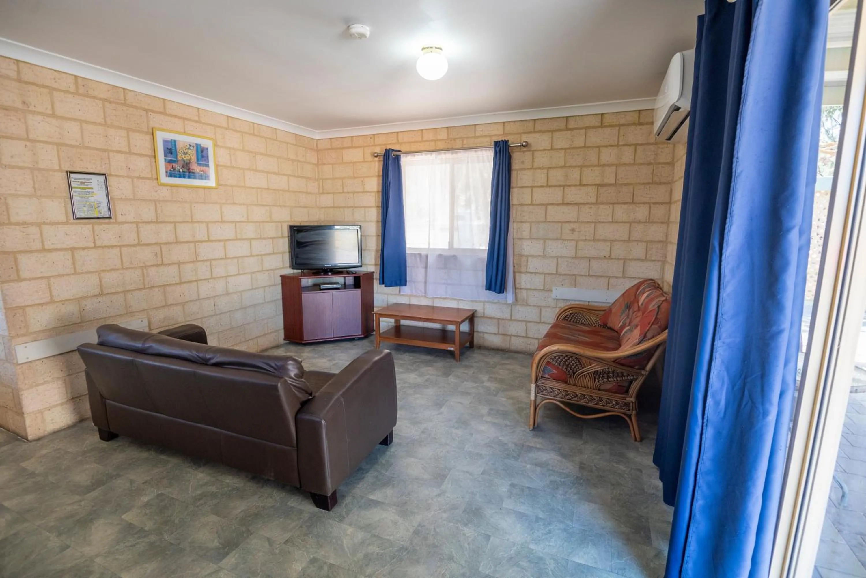 TV and multimedia in Belair Gardens Caravan Park