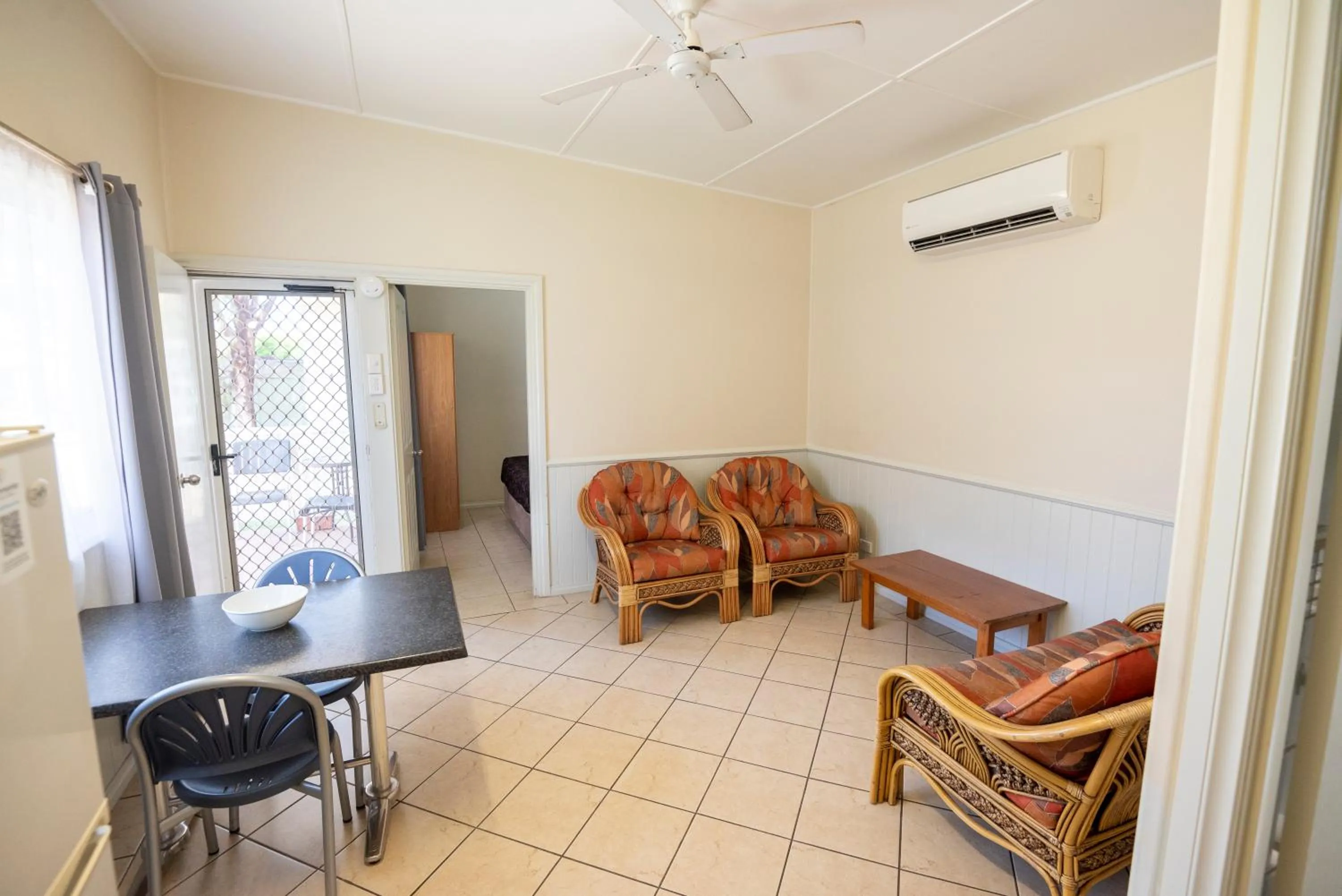 Living room in Belair Gardens Caravan Park