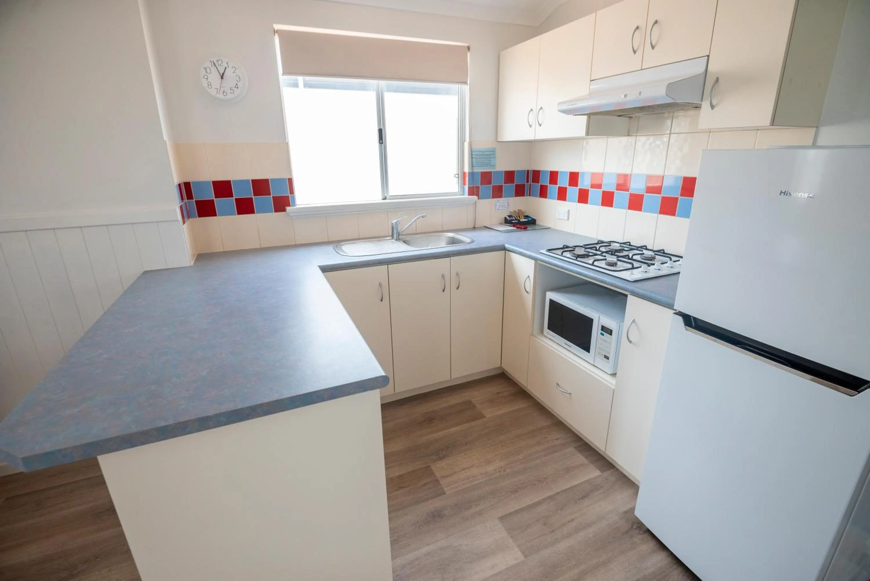 Kitchen or kitchenette in Belair Gardens Caravan Park