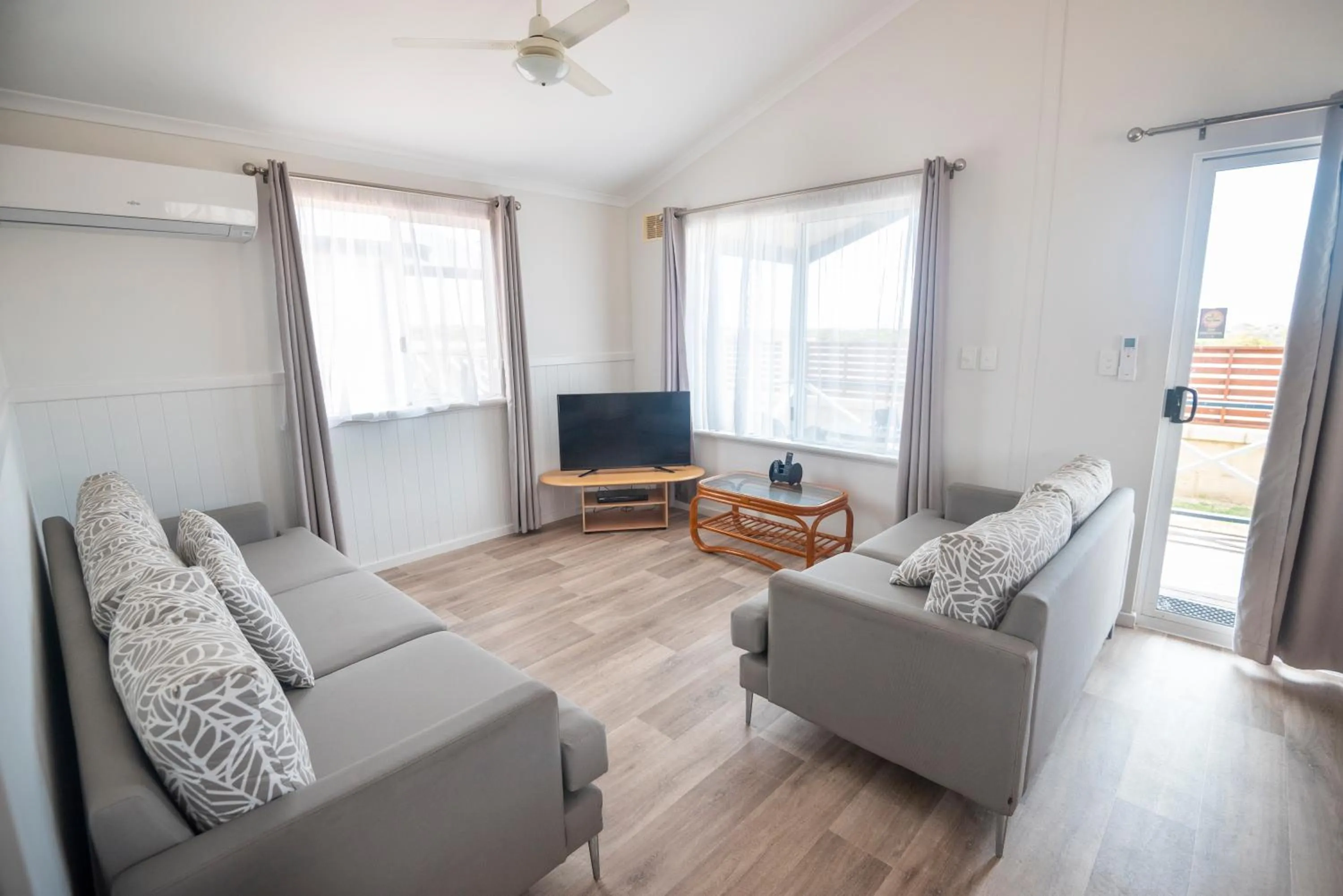 Living room in Belair Gardens Caravan Park
