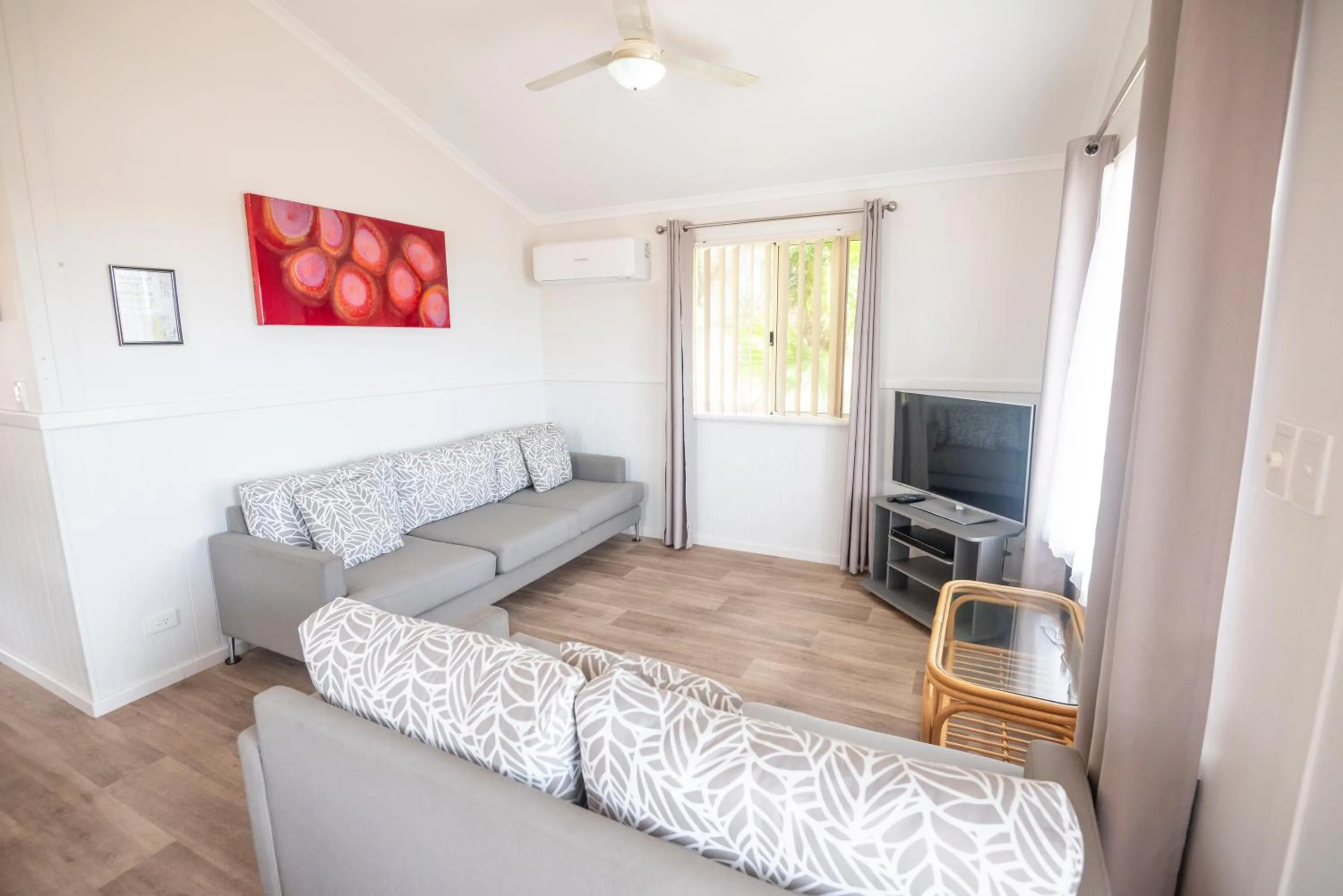 Living room in Belair Gardens Caravan Park