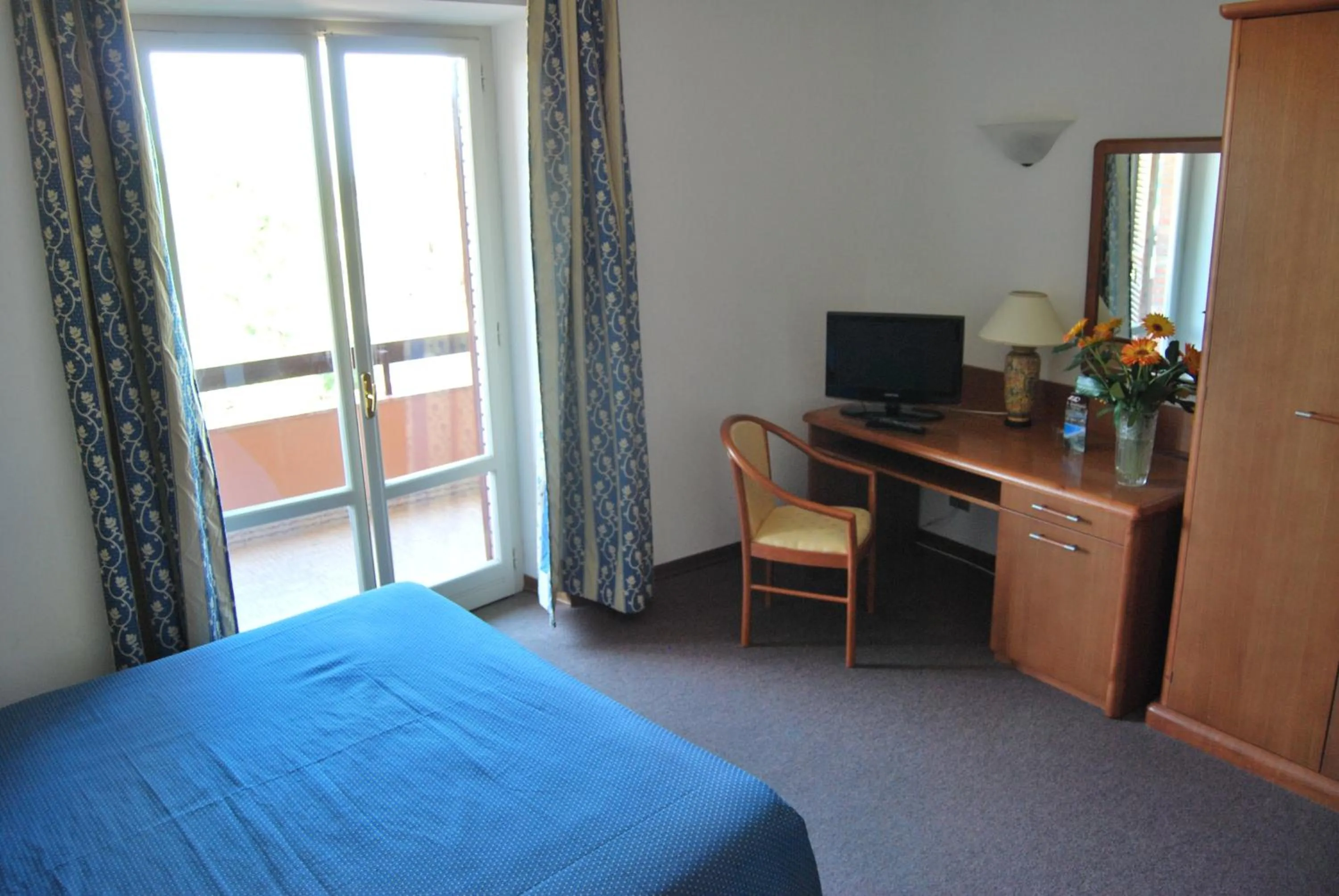 Bed in Hotel Ristorante Il Gabbiano