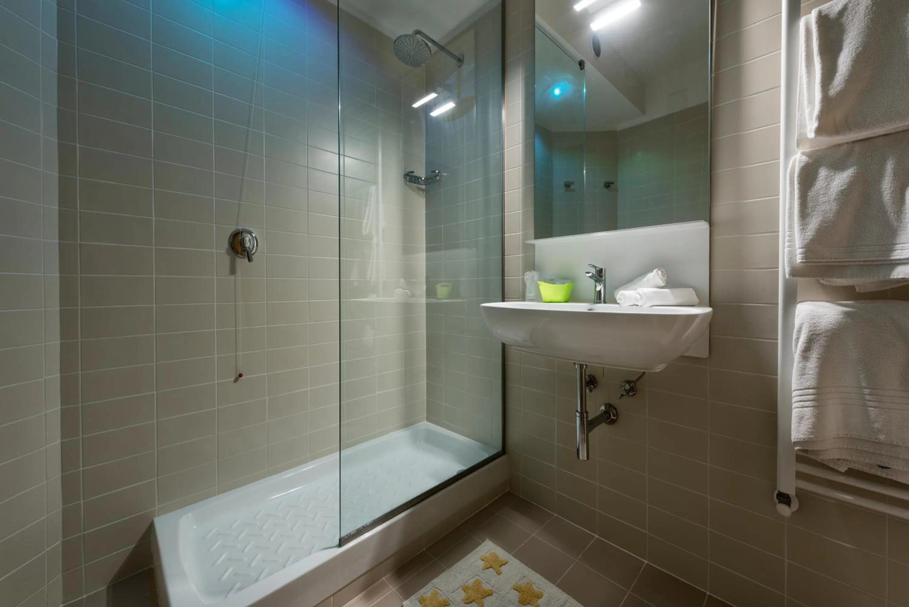 Bathroom in Hotel Ristorante Il Gabbiano