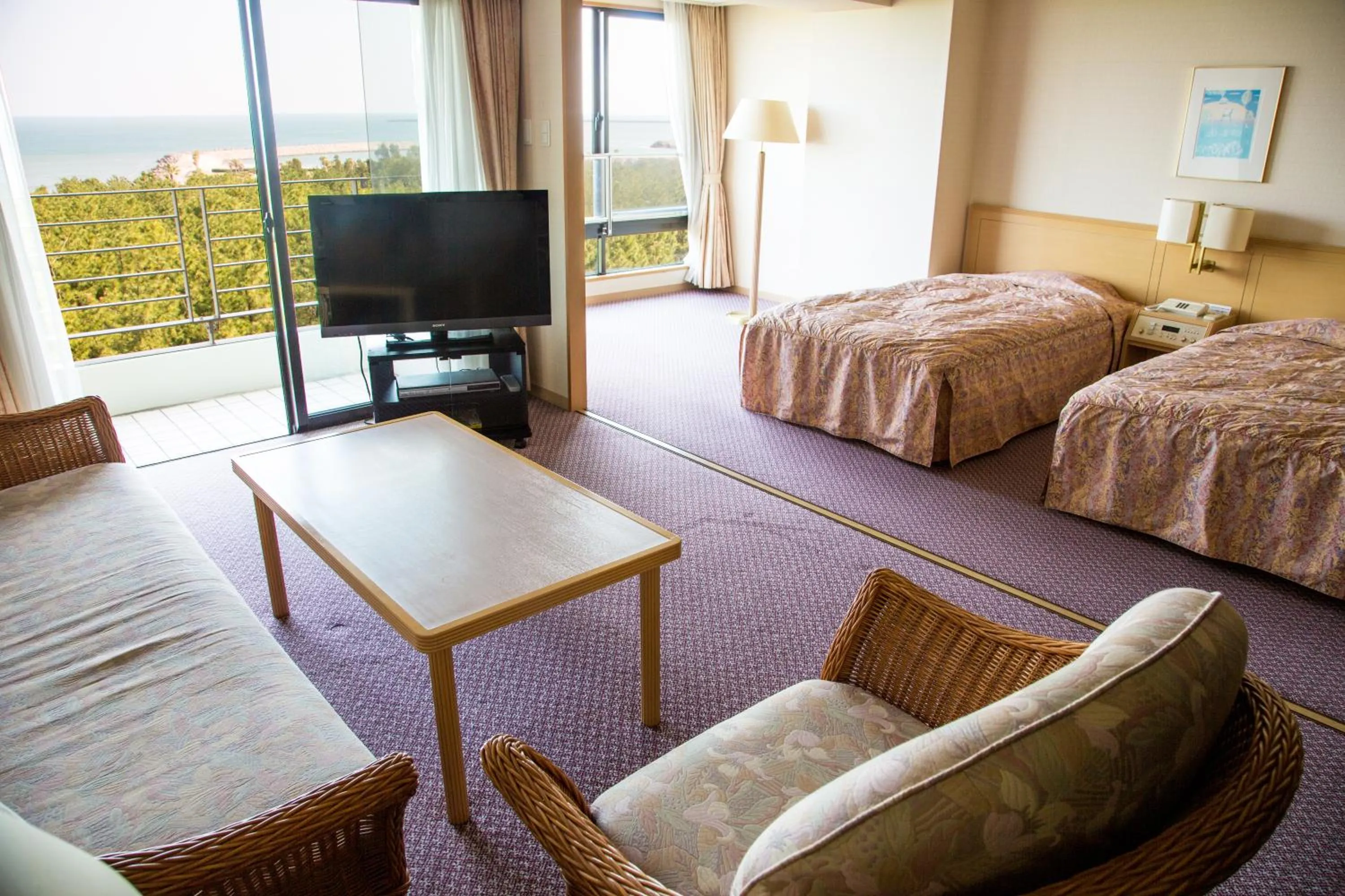 Twin Room with Tatami area - "Luxze Hitotsuba" - Non-Smoking - in Seagaia Forest Cottages