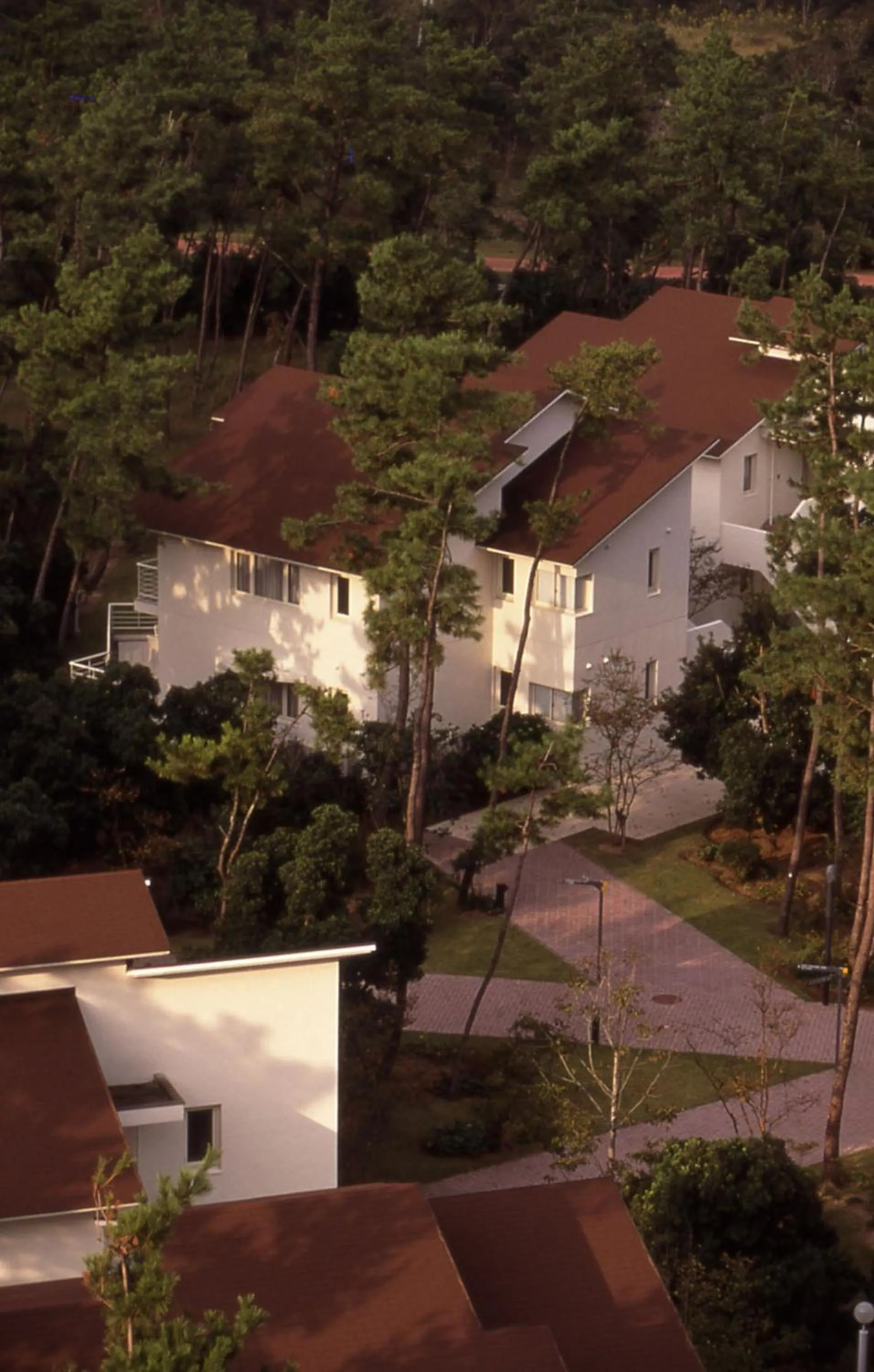 Property building in Luxze Hitotsuba/Cottage Himuka